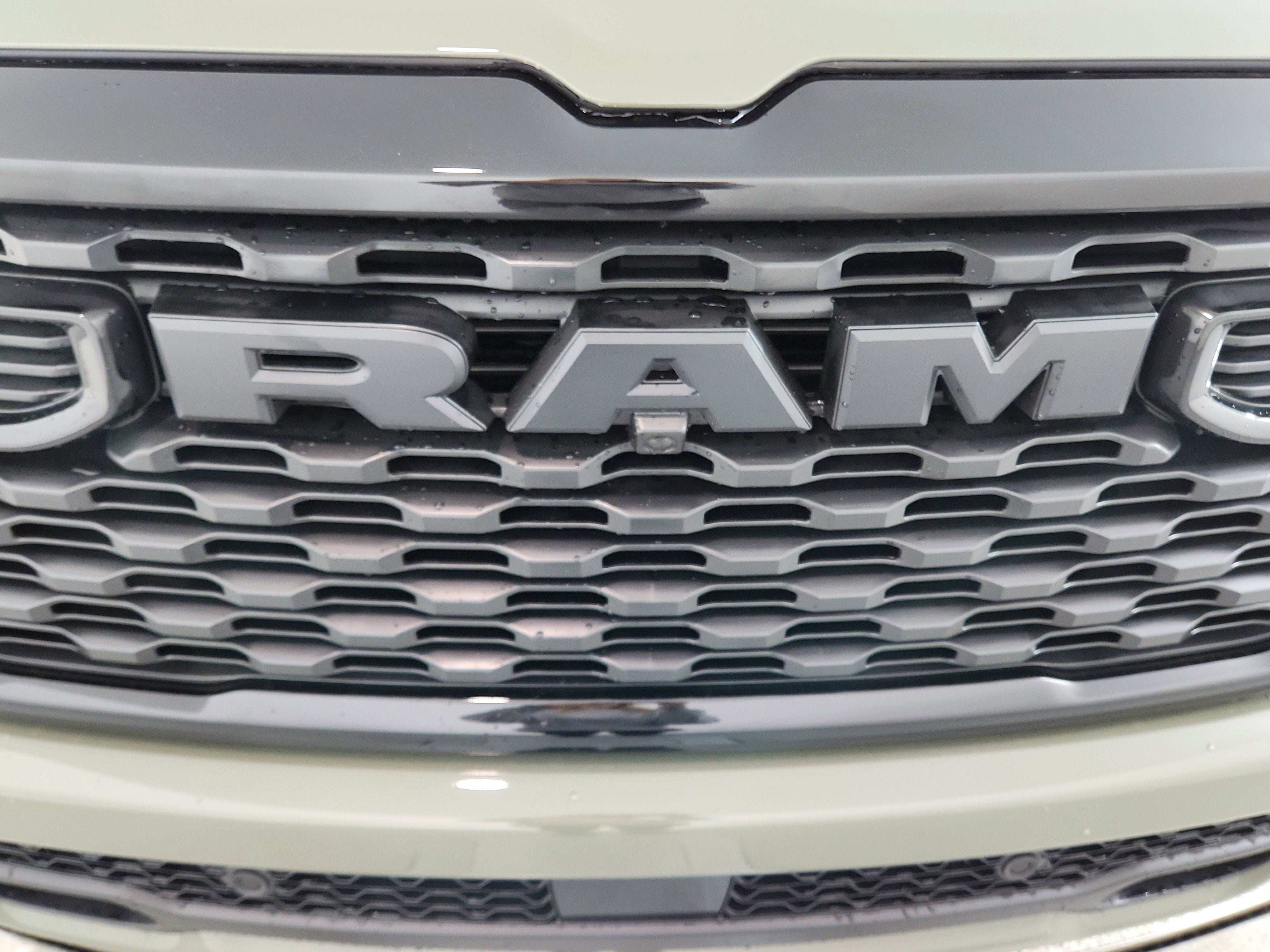 2026 RAM Ram 1500 RAM 1500 TRADESMAN CREW CAB 4X4 (144.5 IN WB 5 FT 7 IN BOX)
