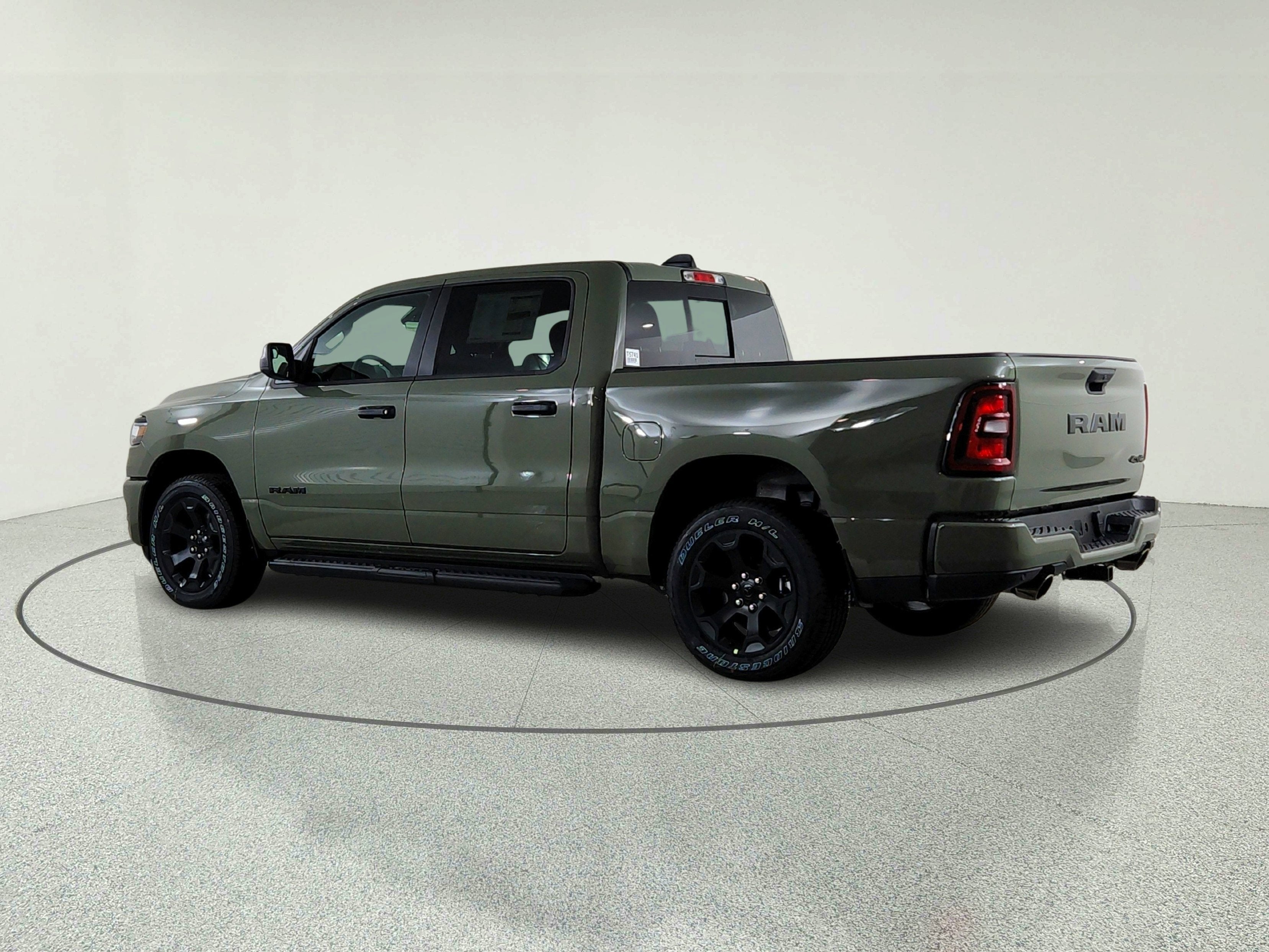2026 RAM Ram 1500 RAM 1500 TRADESMAN CREW CAB 4X4 (144.5 IN WB 5 FT 7 IN BOX)