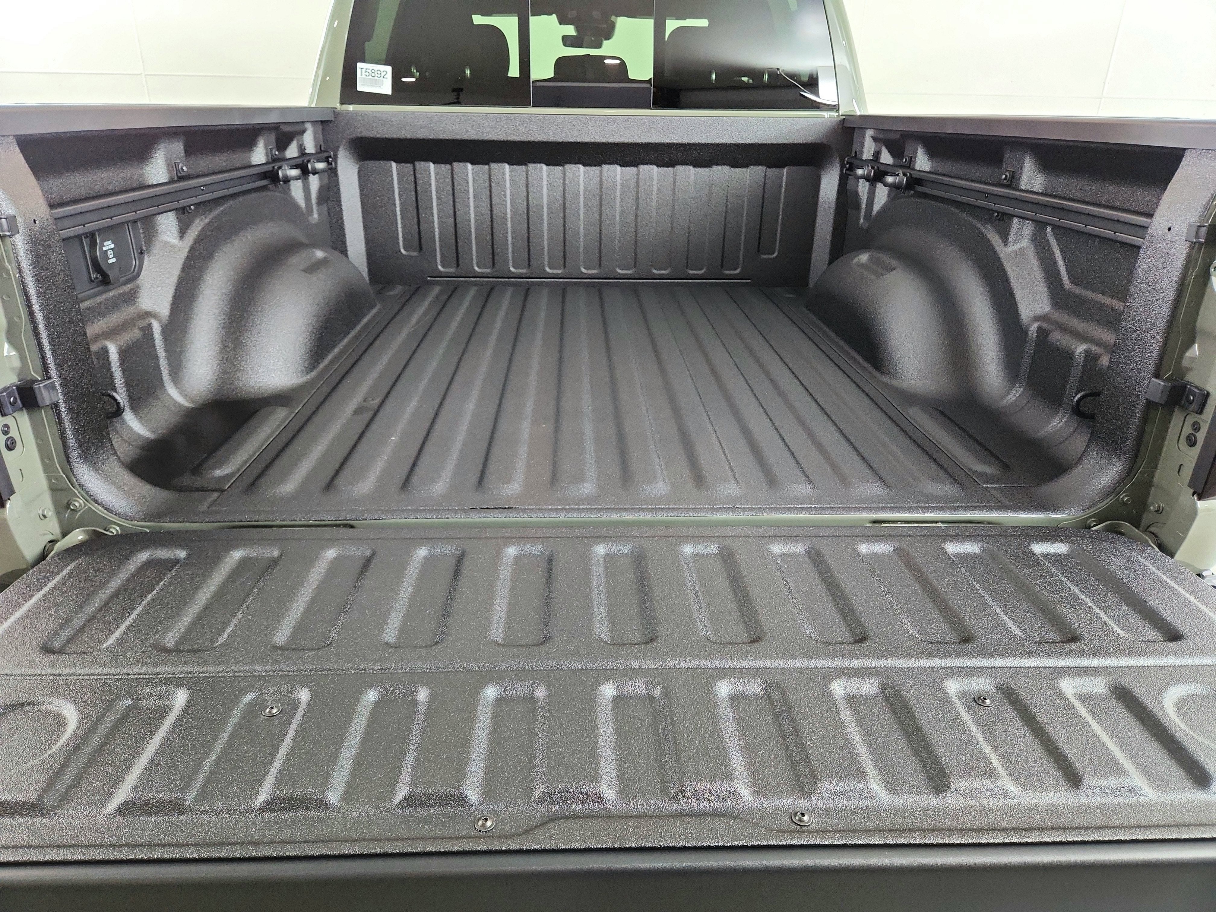 2026 RAM Ram 1500 2026 RAM 1500 TRADESMAN CREW CAB 4DR 144.5 WB 4WD