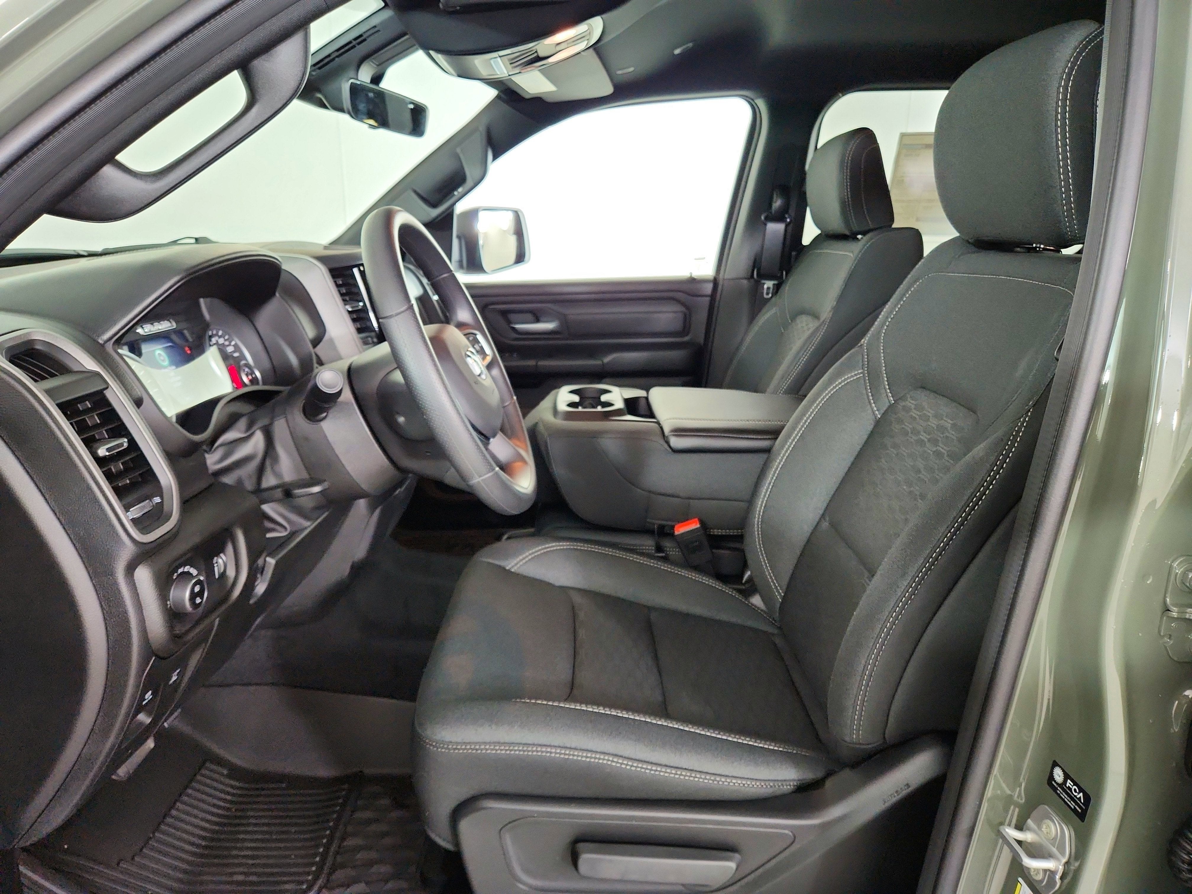 2026 RAM Ram 1500 2026 RAM 1500 TRADESMAN CREW CAB 4DR 144.5 WB 4WD