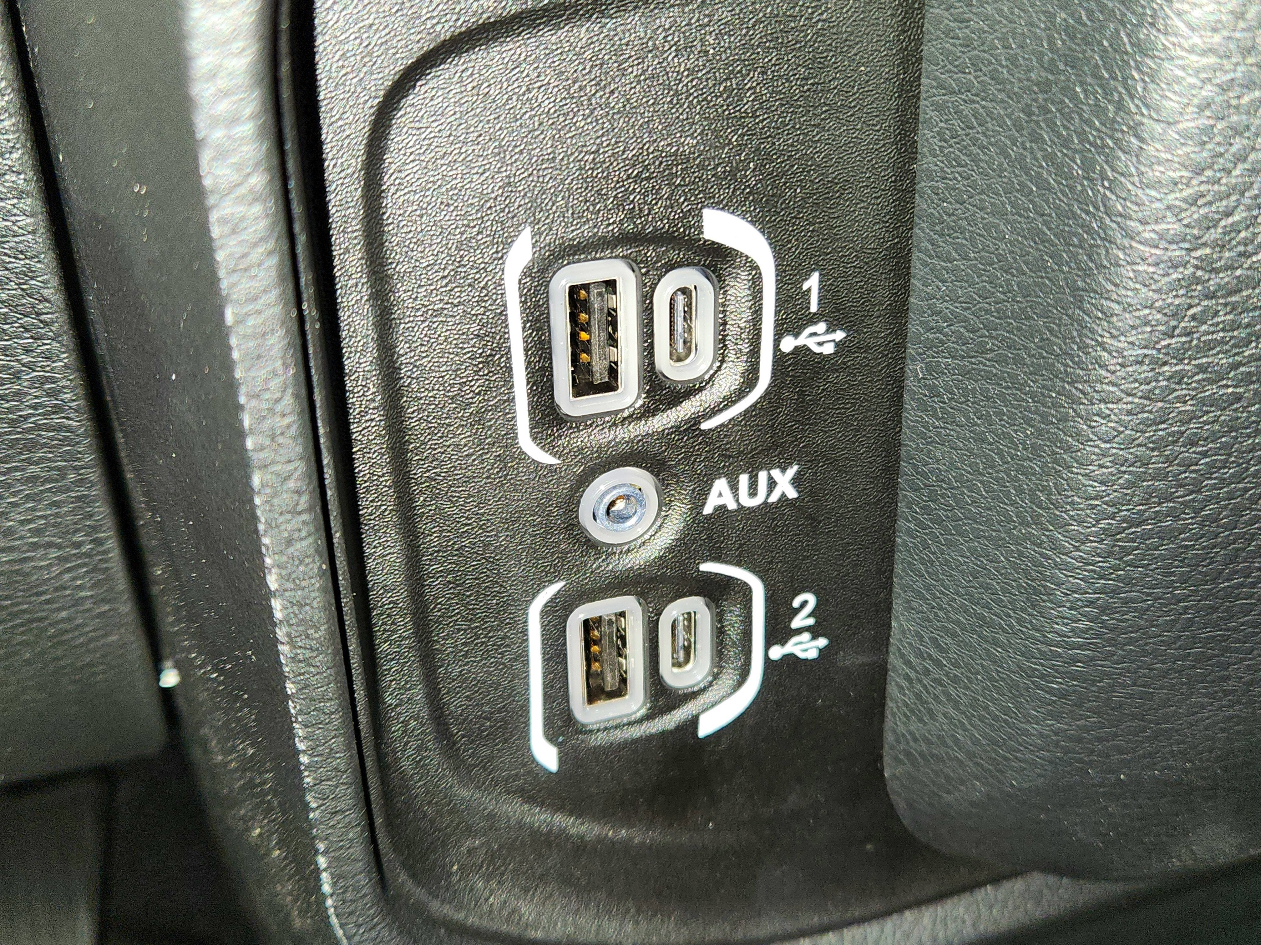 2026 RAM Ram 1500 2026 RAM 1500 TRADESMAN CREW CAB 4DR 144.5 WB 4WD
