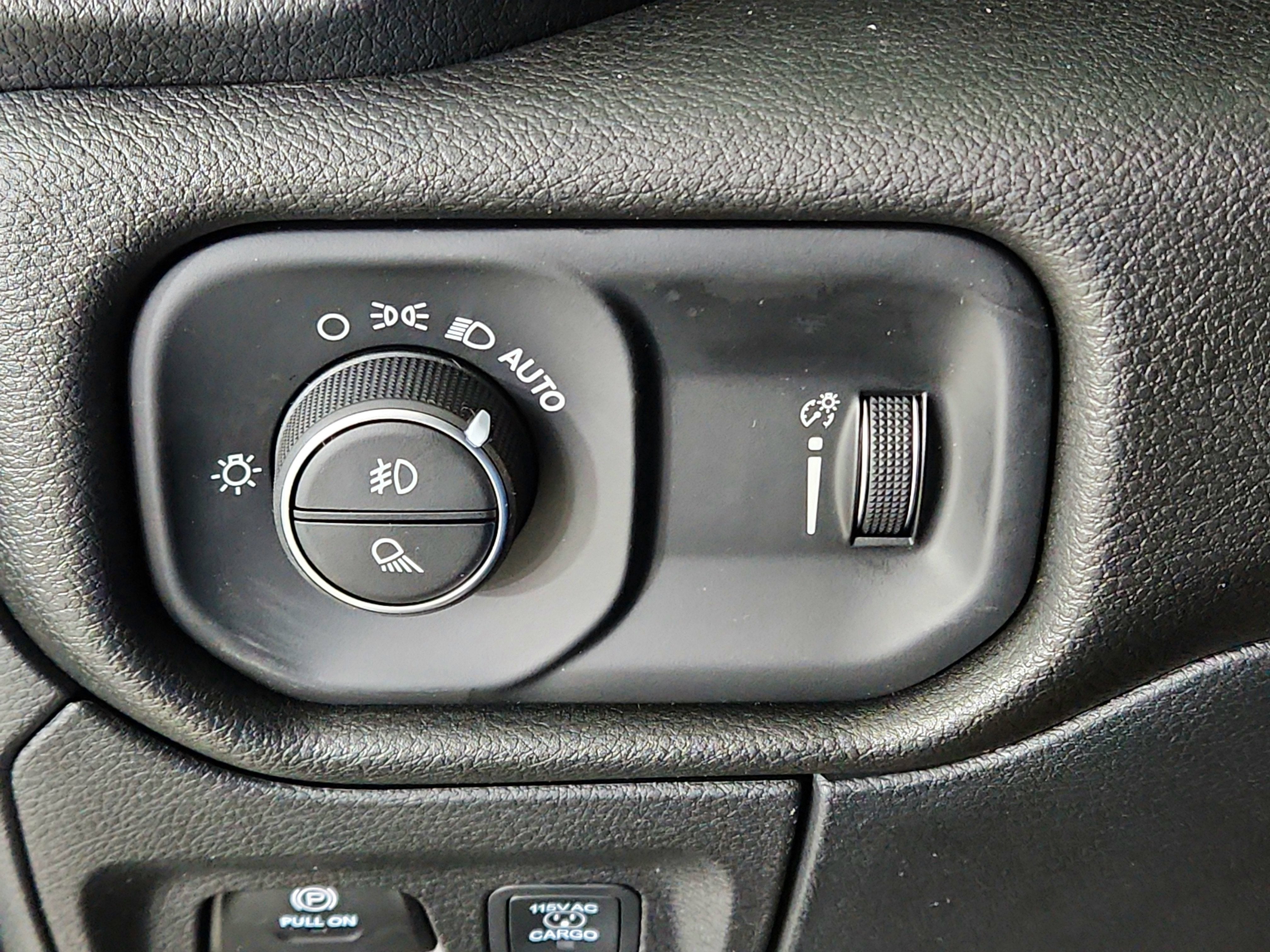 2026 RAM Ram 1500 2026 RAM 1500 TRADESMAN CREW CAB 4DR 144.5 WB 4WD