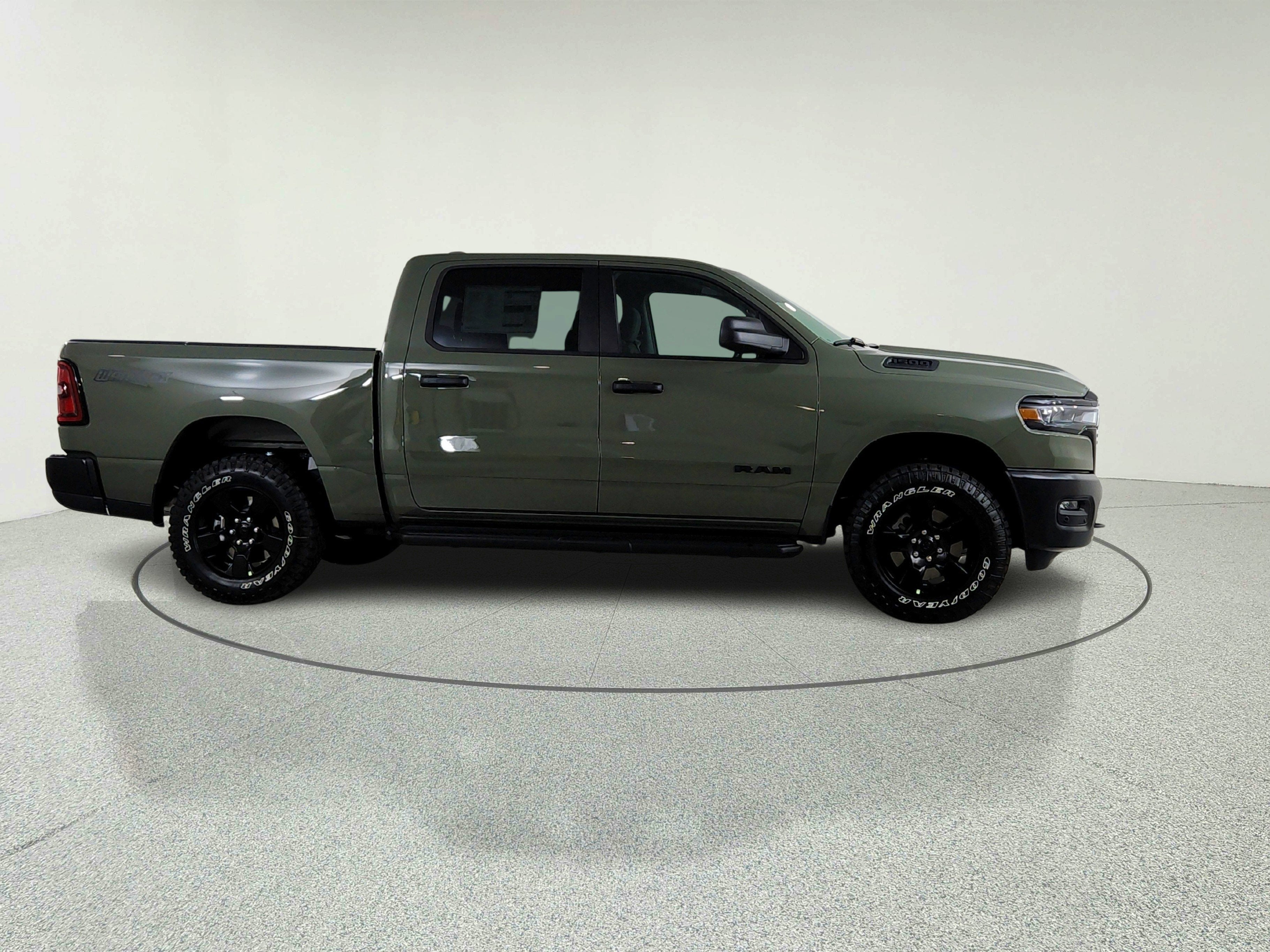 2026 RAM Ram 1500 2026 RAM 1500 TRADESMAN CREW CAB 4DR 144.5 WB 4WD