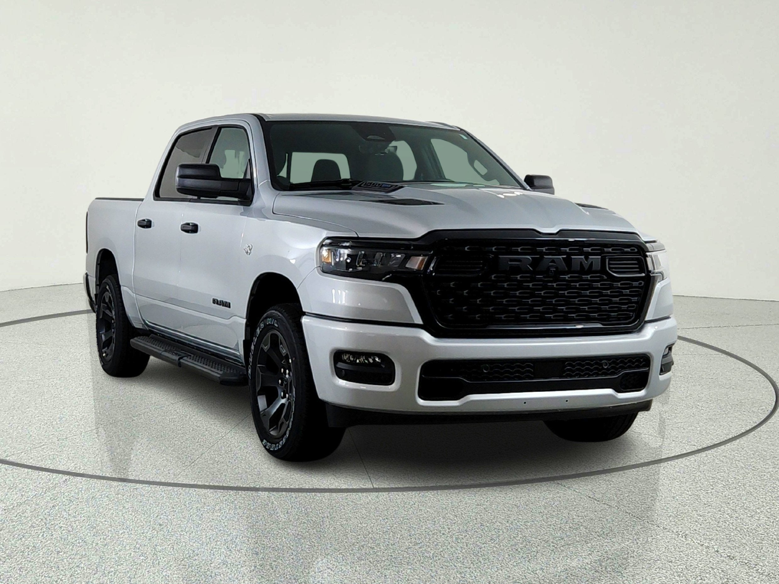 2026 RAM Ram 1500 RAM 1500 TRADESMAN CREW CAB 4X4 (144.5 IN WB 5 FT 7 IN BOX)
