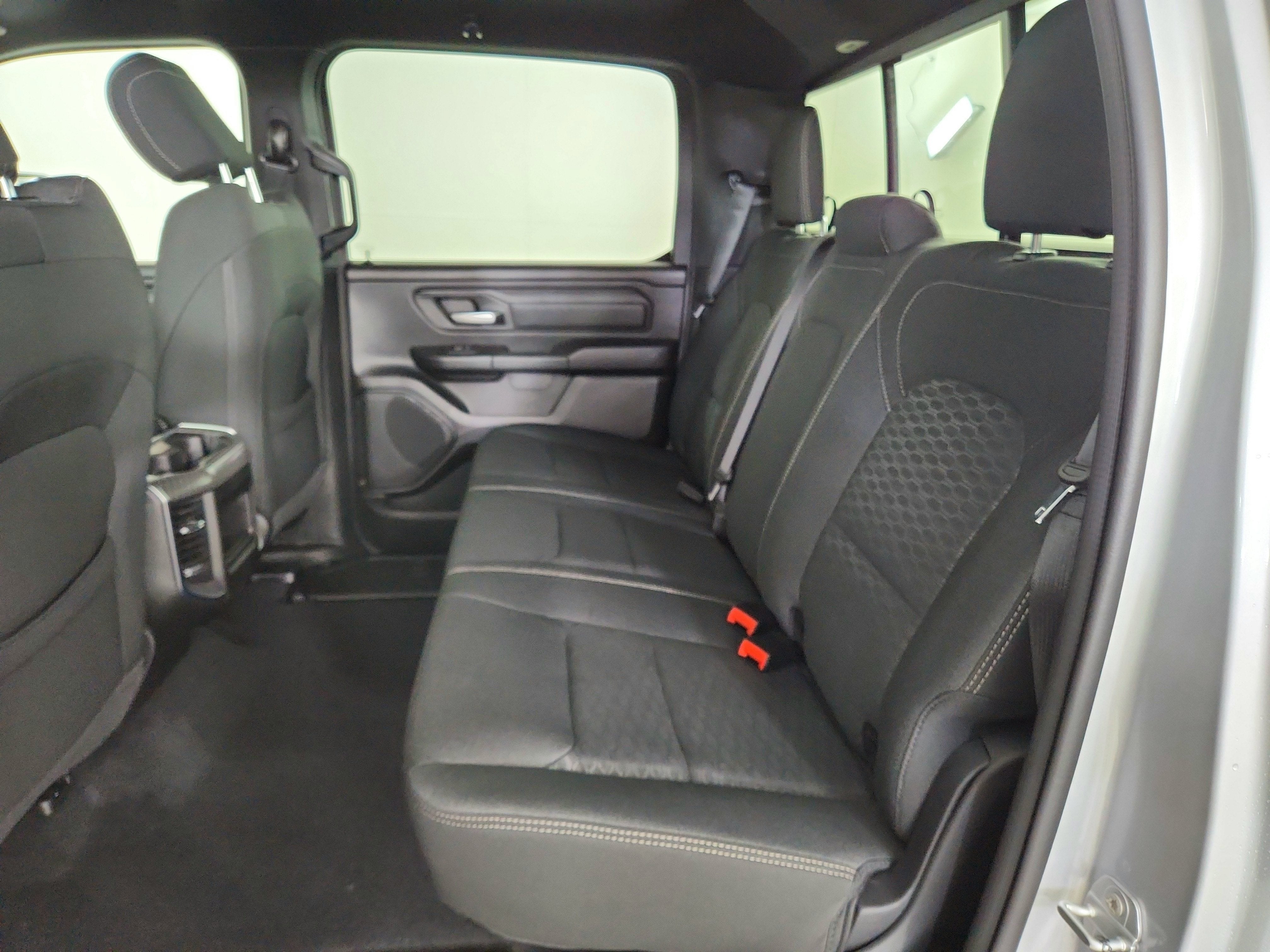 2026 RAM Ram 1500 RAM 1500 TRADESMAN CREW CAB 4X4 (144.5 IN WB 5 FT 7 IN BOX)