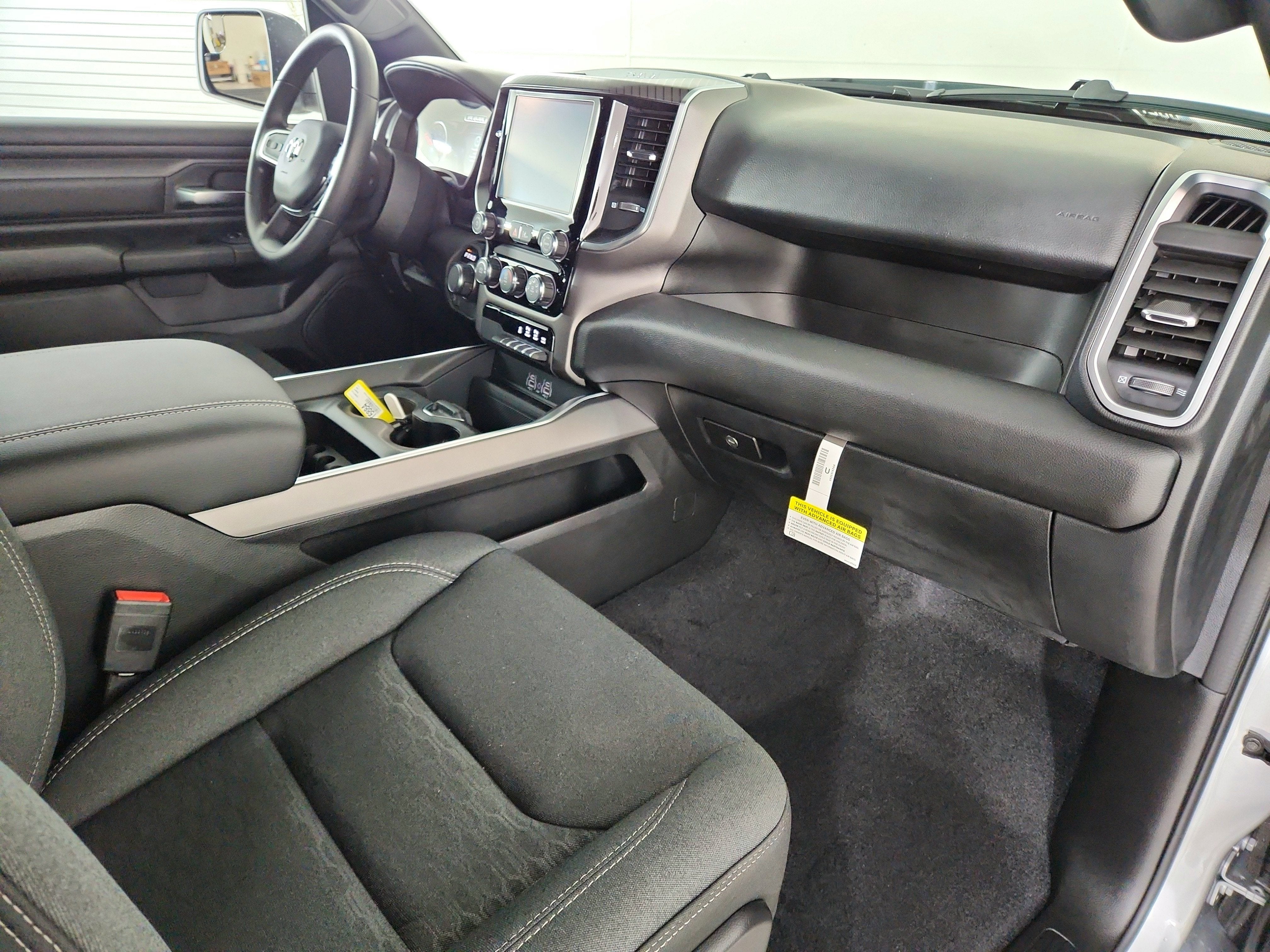 2026 RAM Ram 1500 RAM 1500 TRADESMAN CREW CAB 4X4 (144.5 IN WB 5 FT 7 IN BOX)