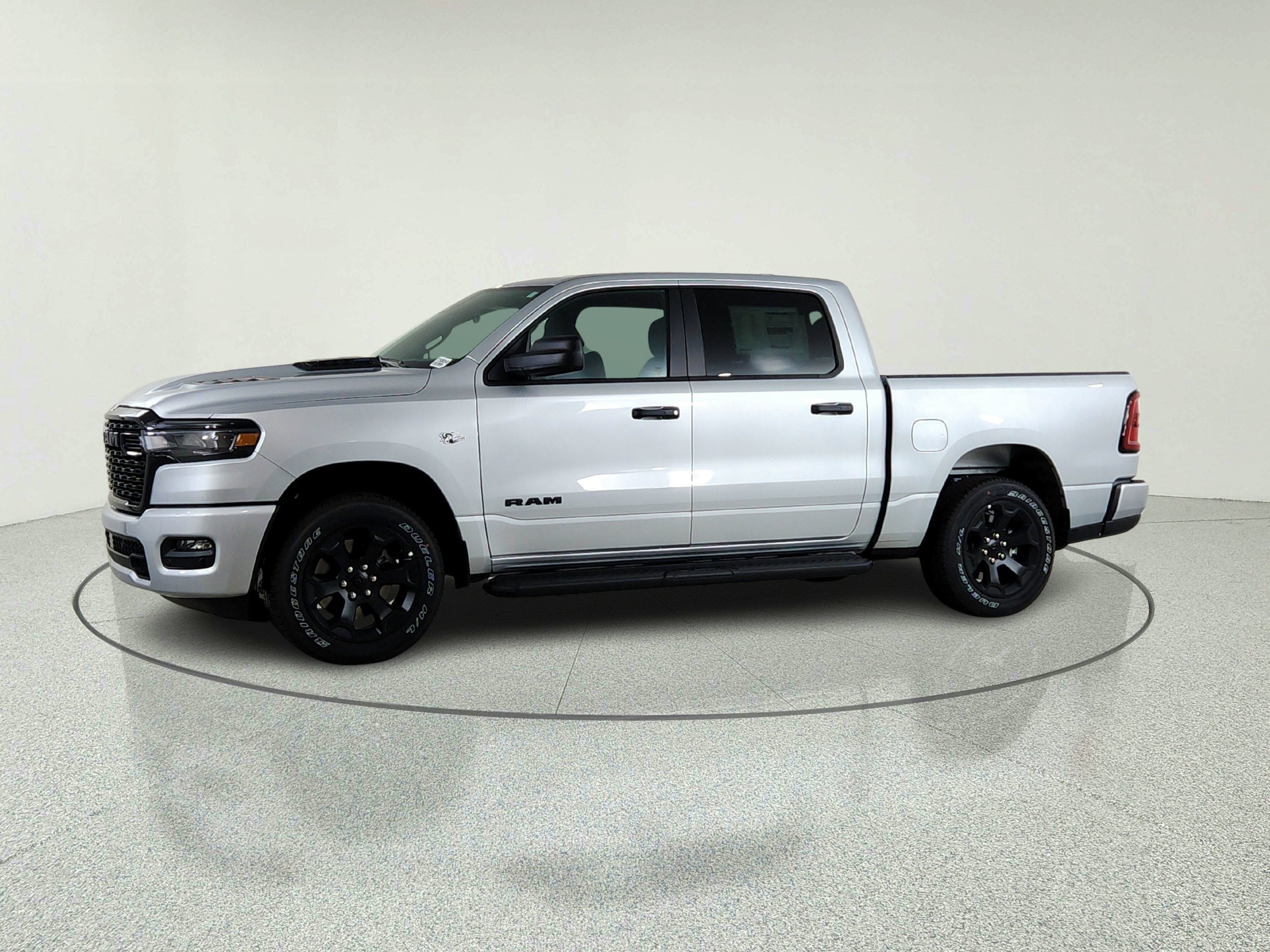 2026 RAM Ram 1500 RAM 1500 TRADESMAN CREW CAB 4X4 (144.5 IN WB 5 FT 7 IN BOX)