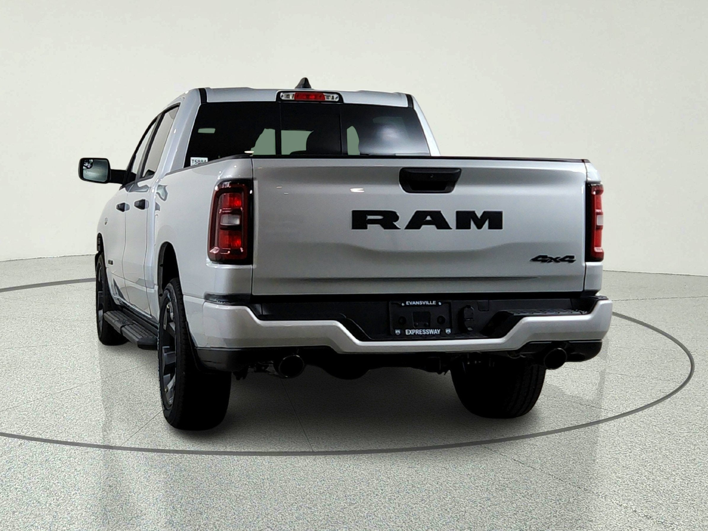 2026 RAM Ram 1500 RAM 1500 TRADESMAN CREW CAB 4X4 (144.5 IN WB 5 FT 7 IN BOX)