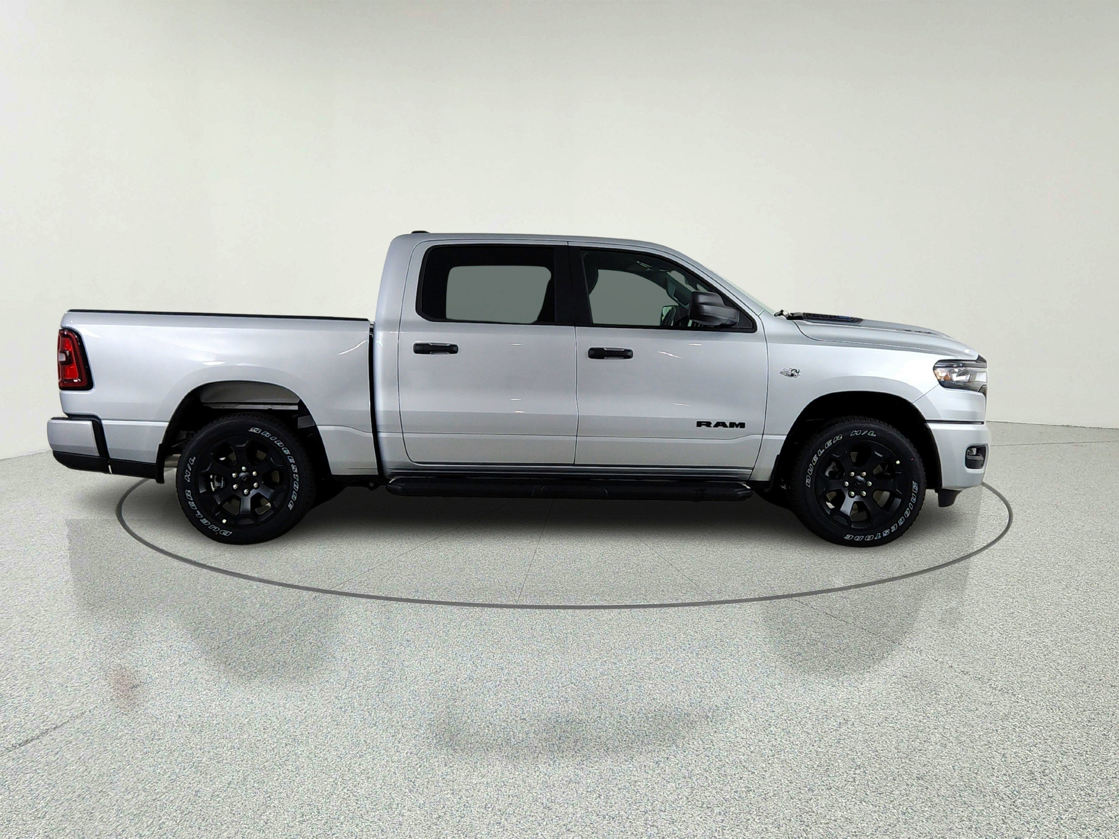 2026 RAM Ram 1500 RAM 1500 TRADESMAN CREW CAB 4X4 (144.5 IN WB 5 FT 7 IN BOX)