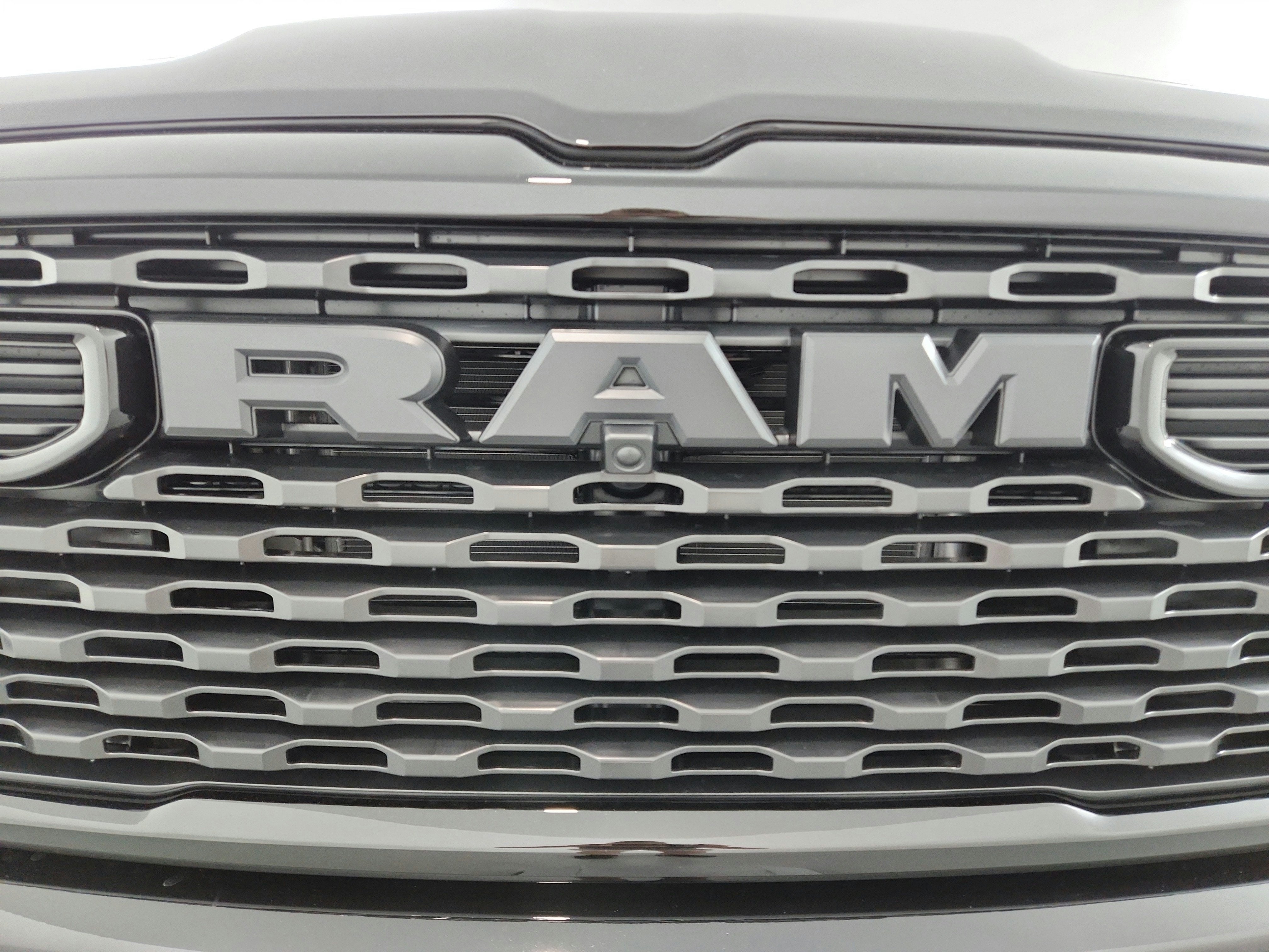 2027 RAM Ram 1500 Express 4x4 Crew Cab 5'7" Box