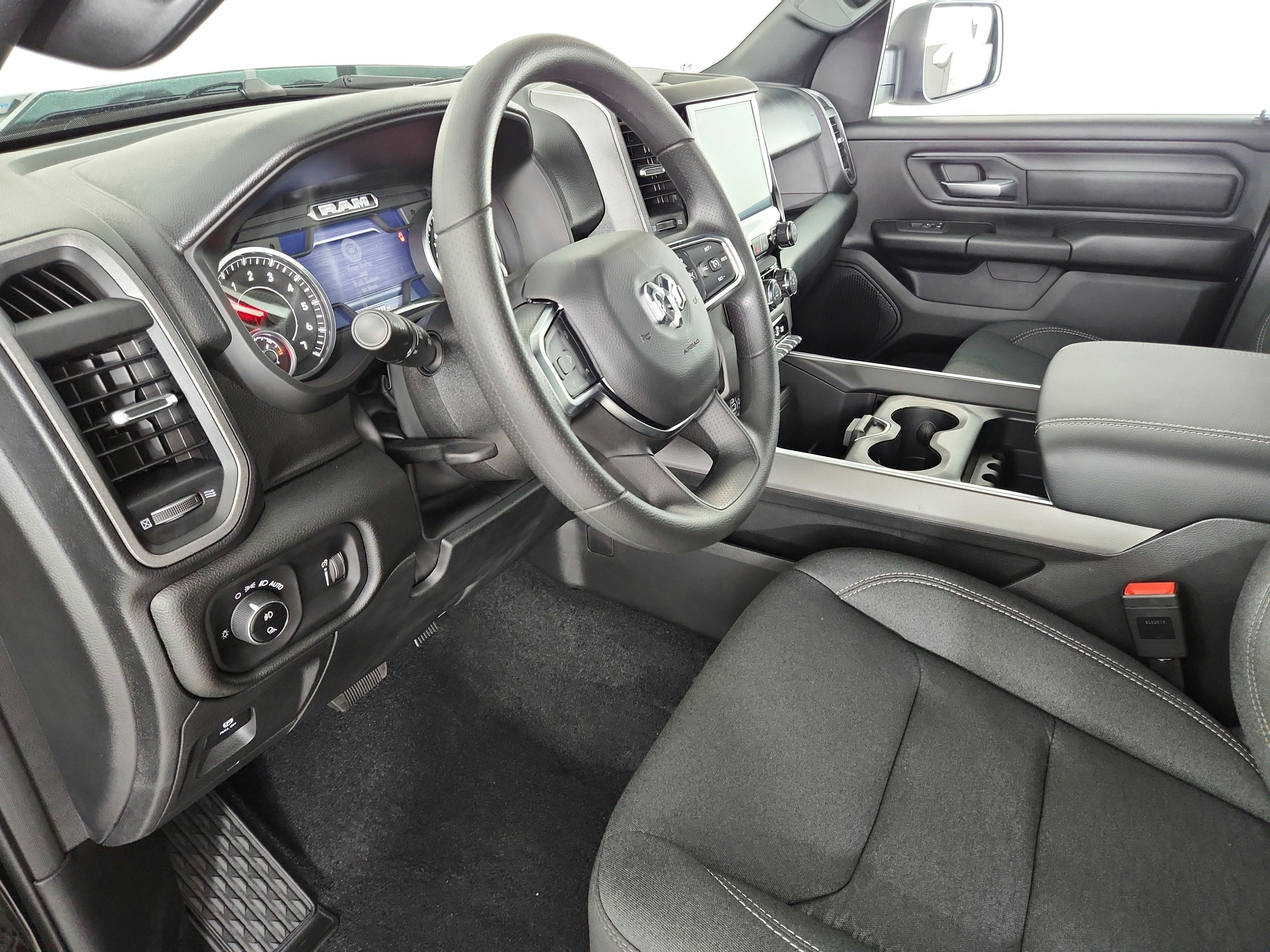 2027 RAM Ram 1500 Express 4x4 Crew Cab 5'7" Box