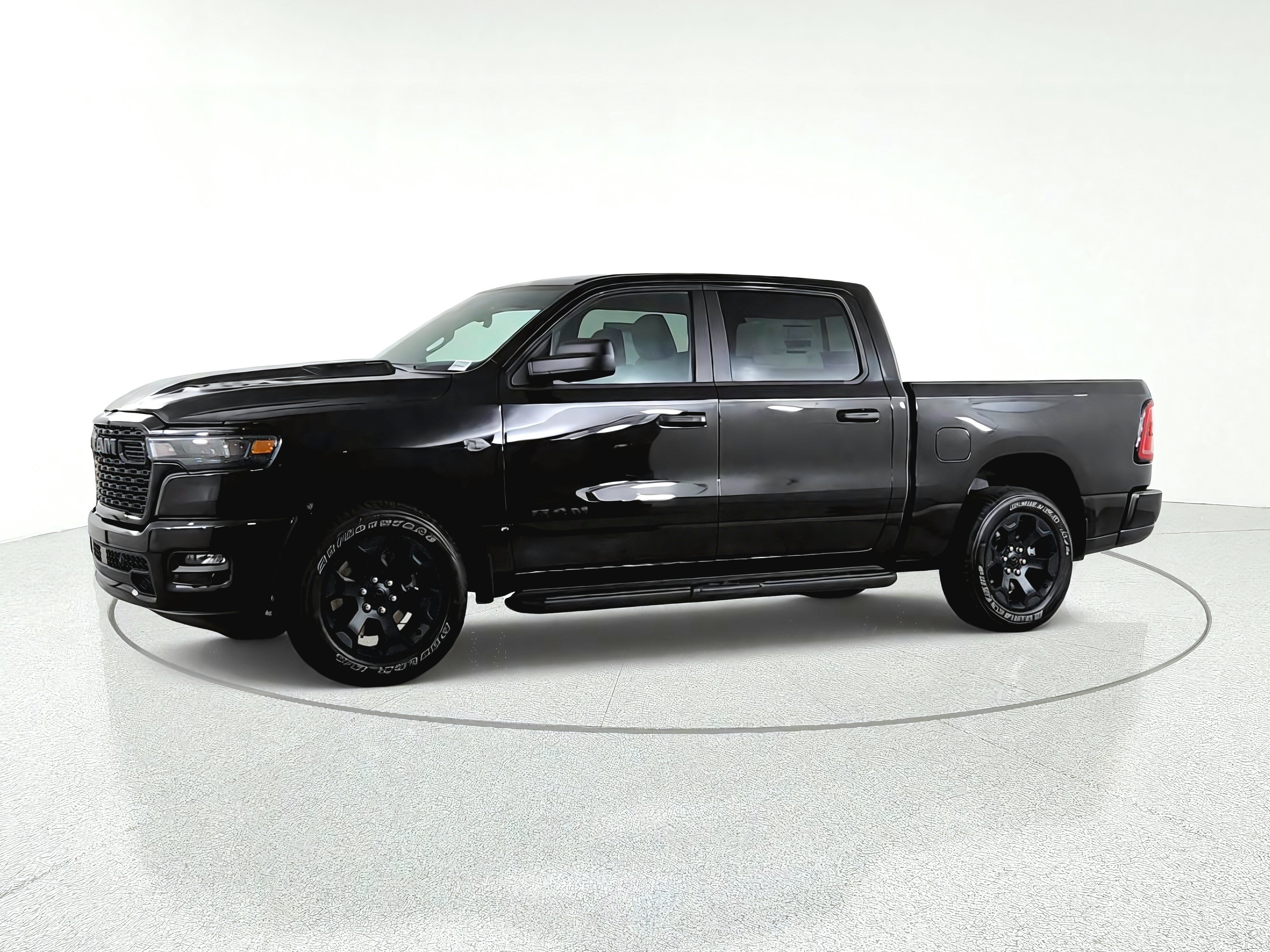 2027 RAM Ram 1500 Express 4x4 Crew Cab 5'7" Box