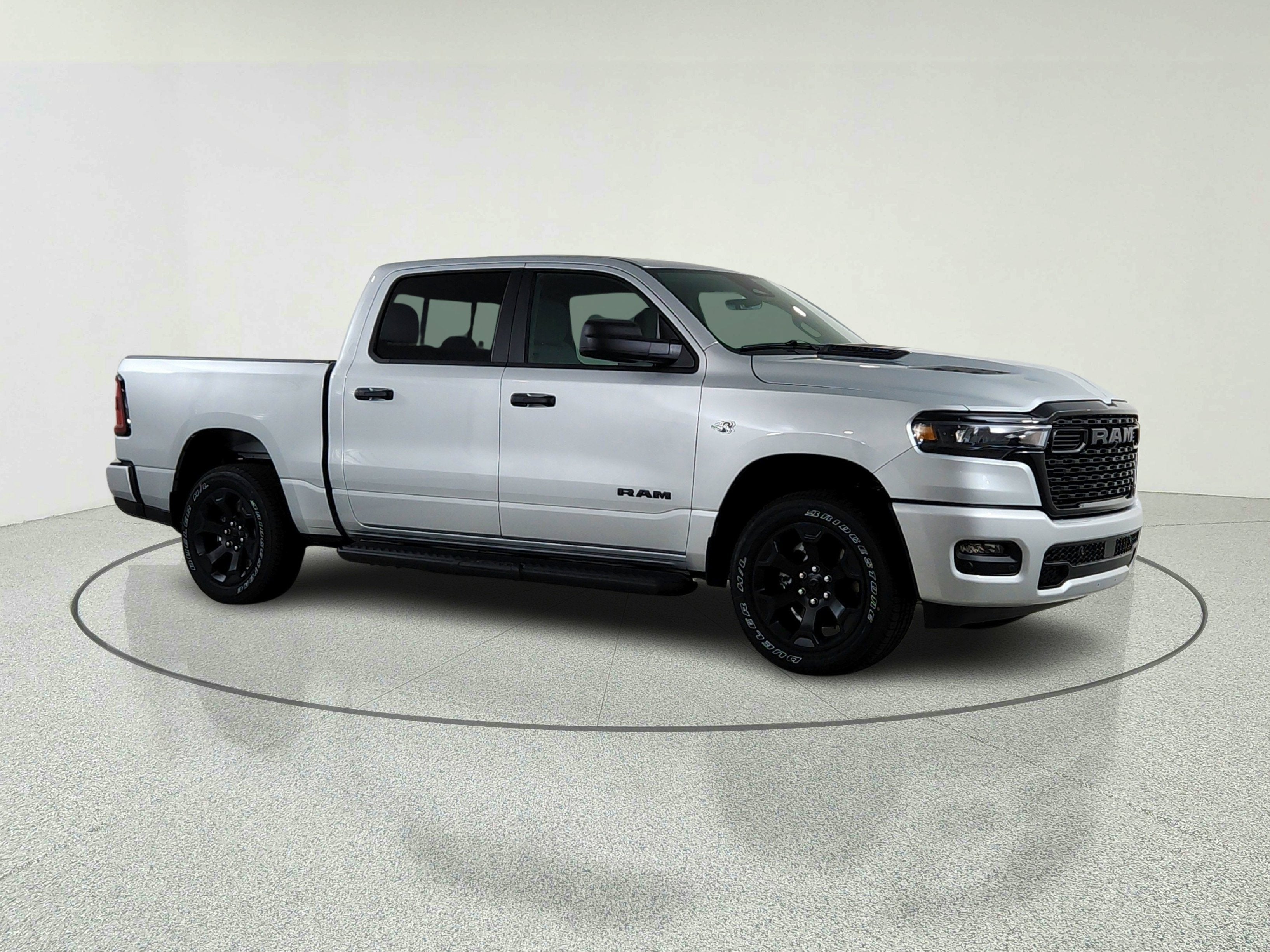 2026 RAM Ram 1500 RAM 1500 TRADESMAN CREW CAB 4X4 (144.5 IN WB 5 FT 7 IN BOX)