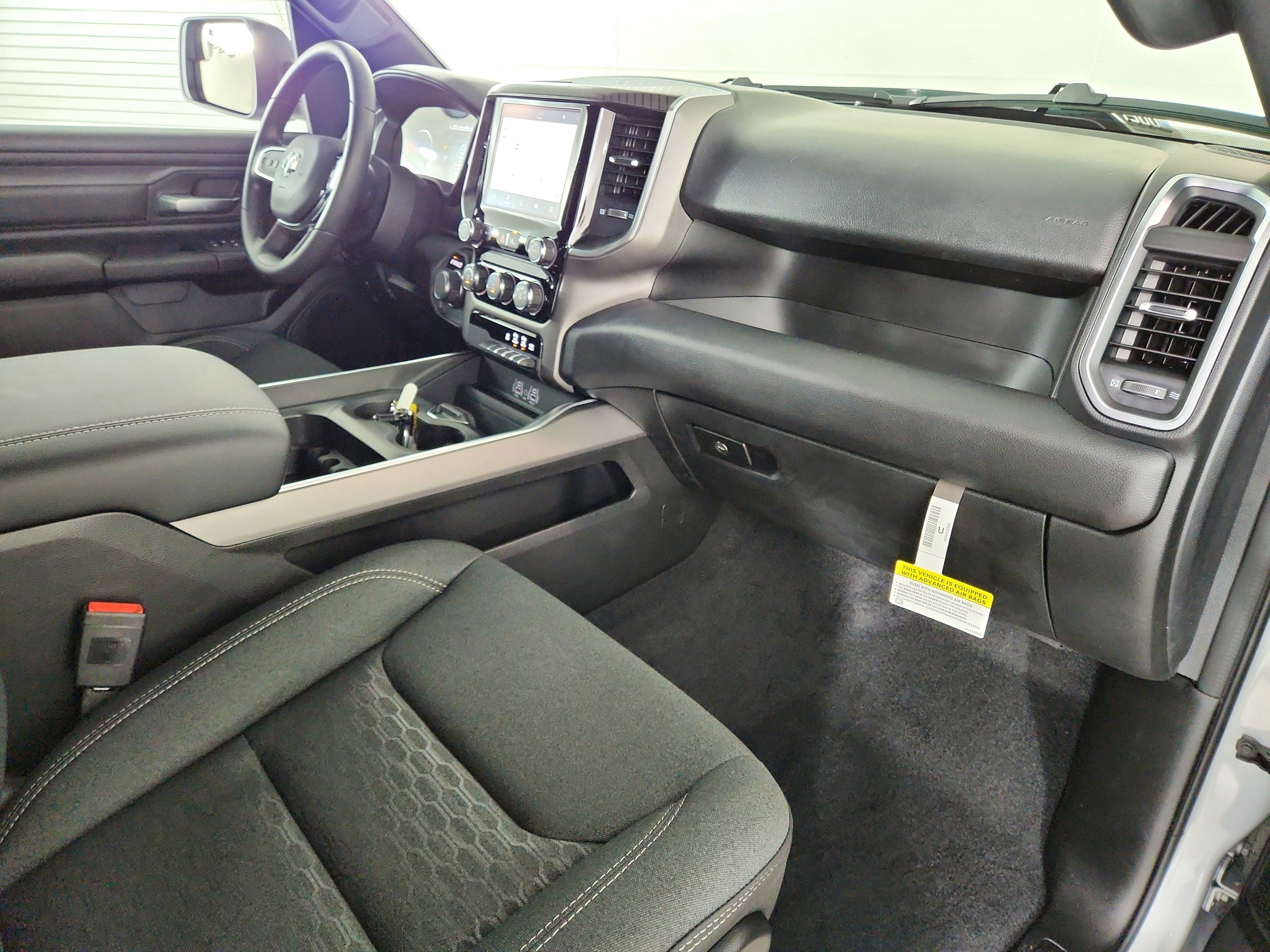 2026 RAM Ram 1500 RAM 1500 TRADESMAN CREW CAB 4X4 (144.5 IN WB 5 FT 7 IN BOX)