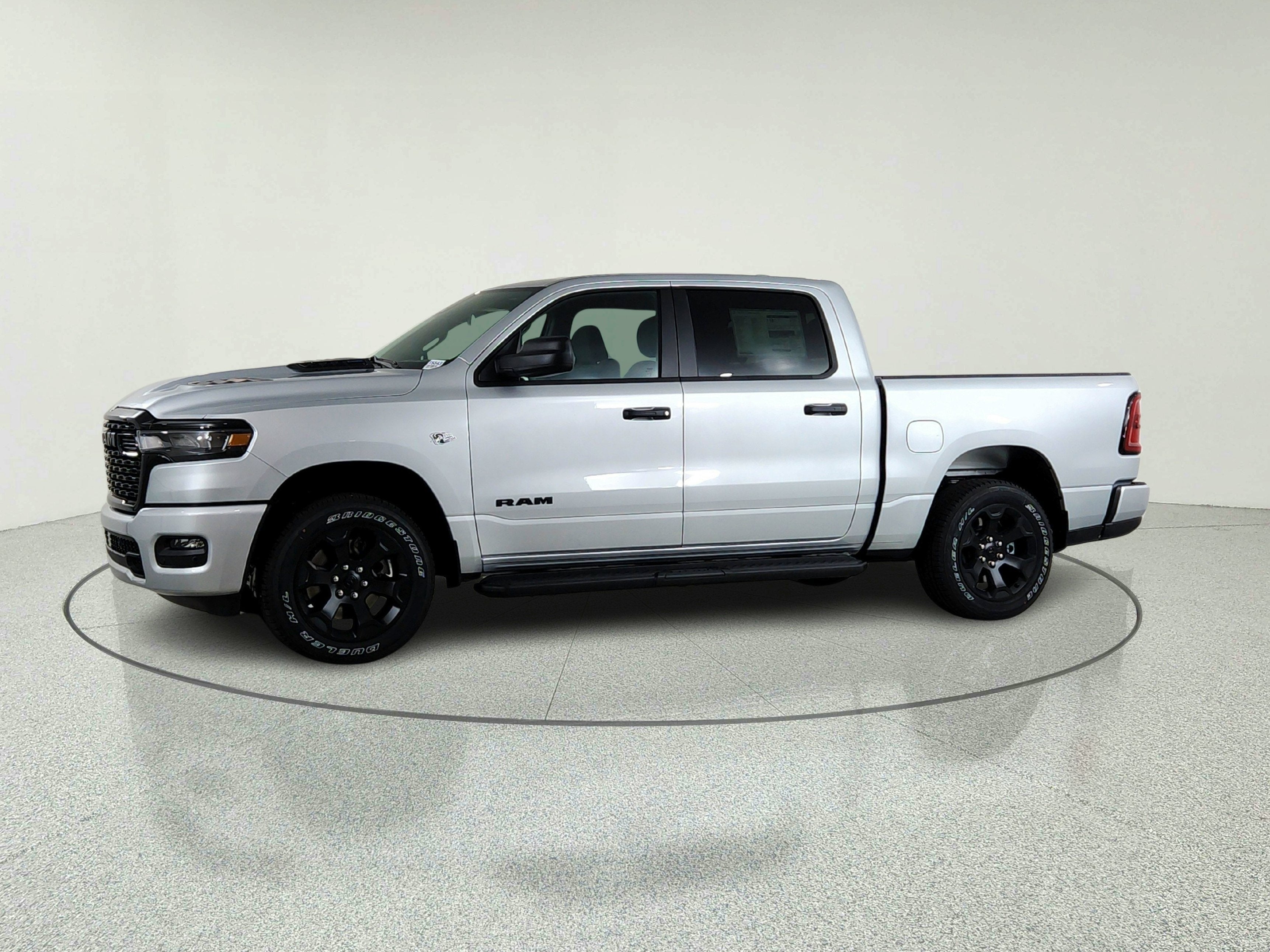 2026 RAM Ram 1500 RAM 1500 TRADESMAN CREW CAB 4X4 (144.5 IN WB 5 FT 7 IN BOX)