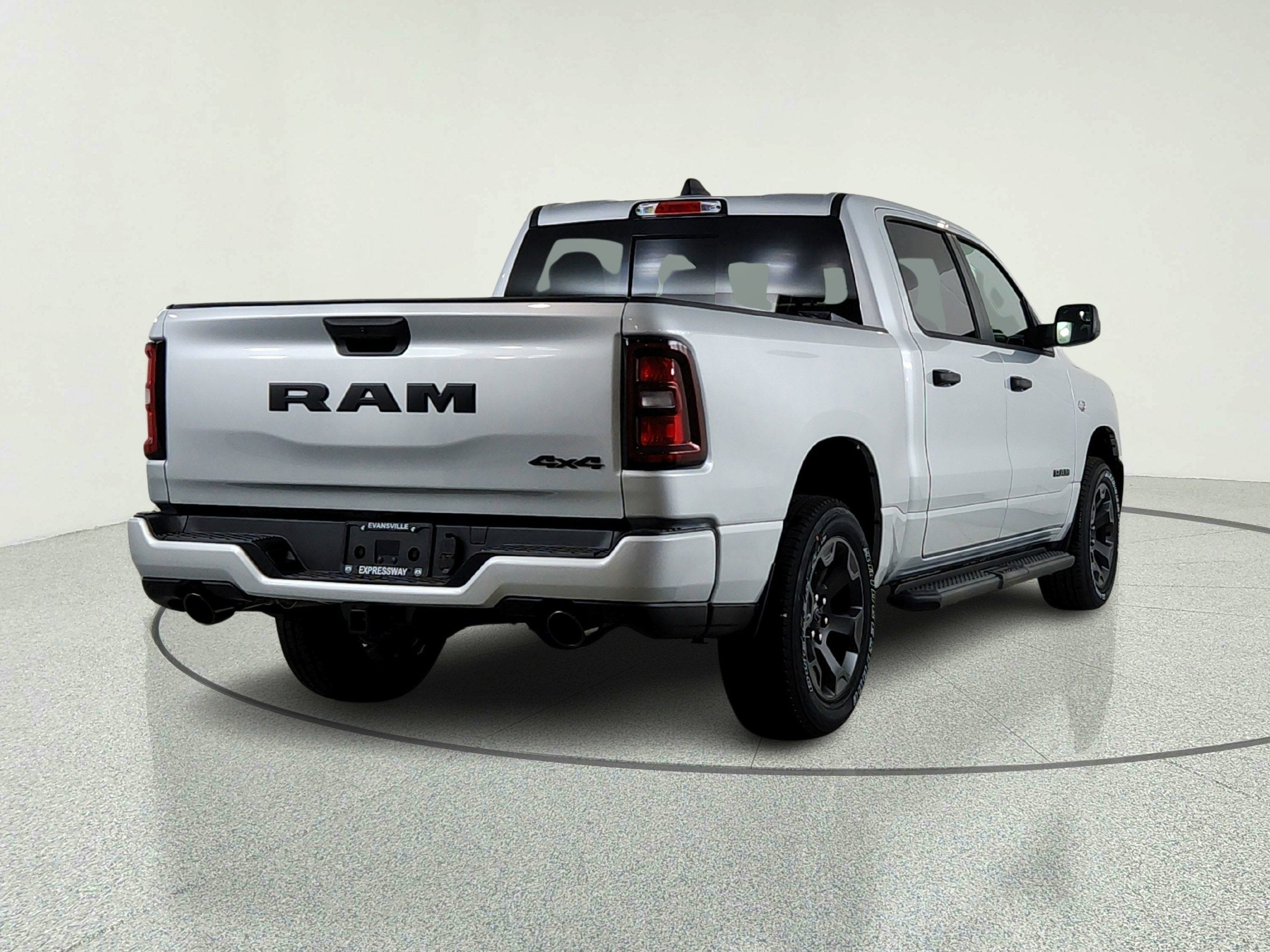 2026 RAM Ram 1500 RAM 1500 TRADESMAN CREW CAB 4X4 (144.5 IN WB 5 FT 7 IN BOX)