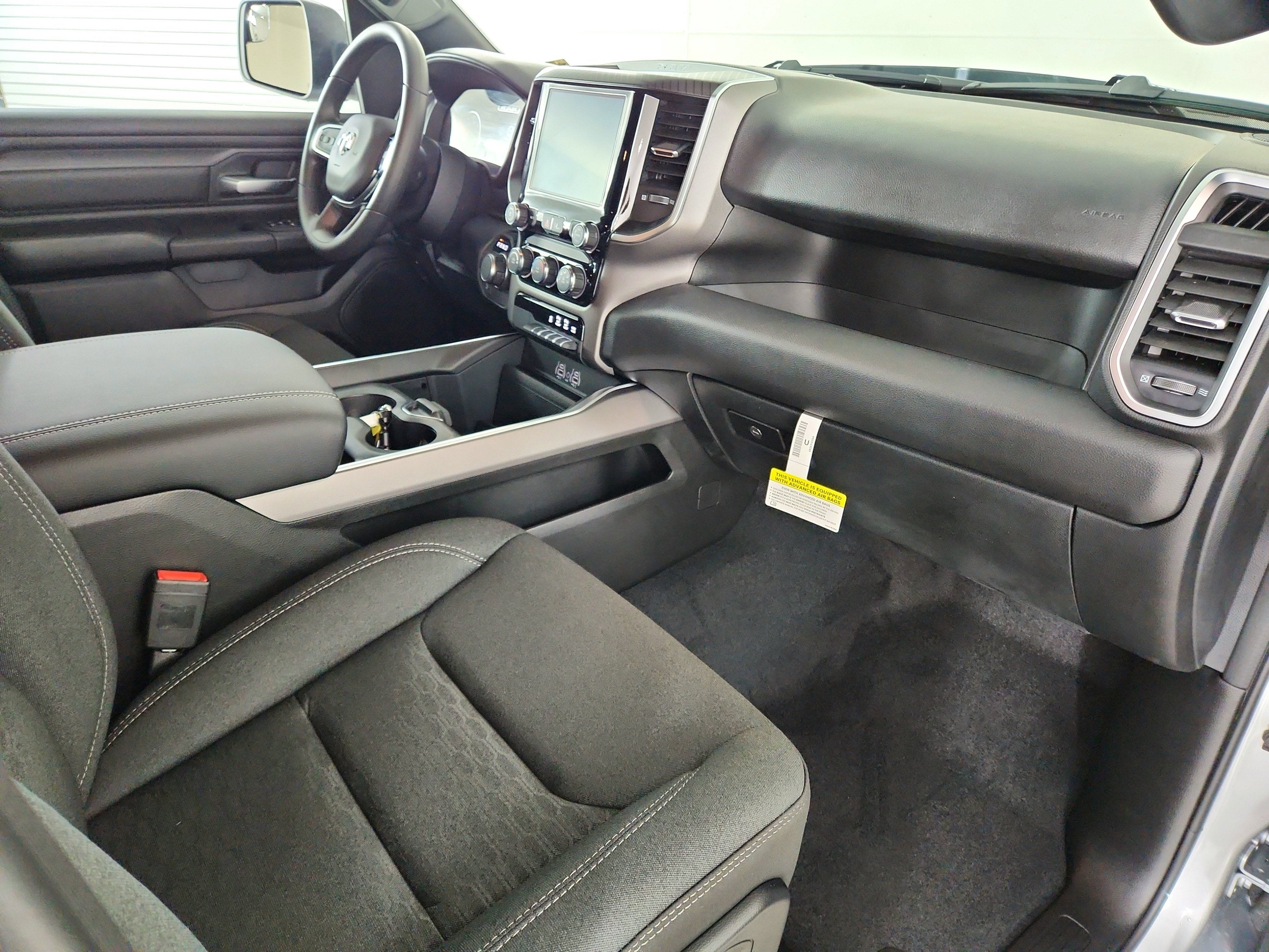2026 RAM Ram 1500 RAM 1500 TRADESMAN CREW CAB 4X4 (144.5 IN WB 5 FT 7 IN BOX)