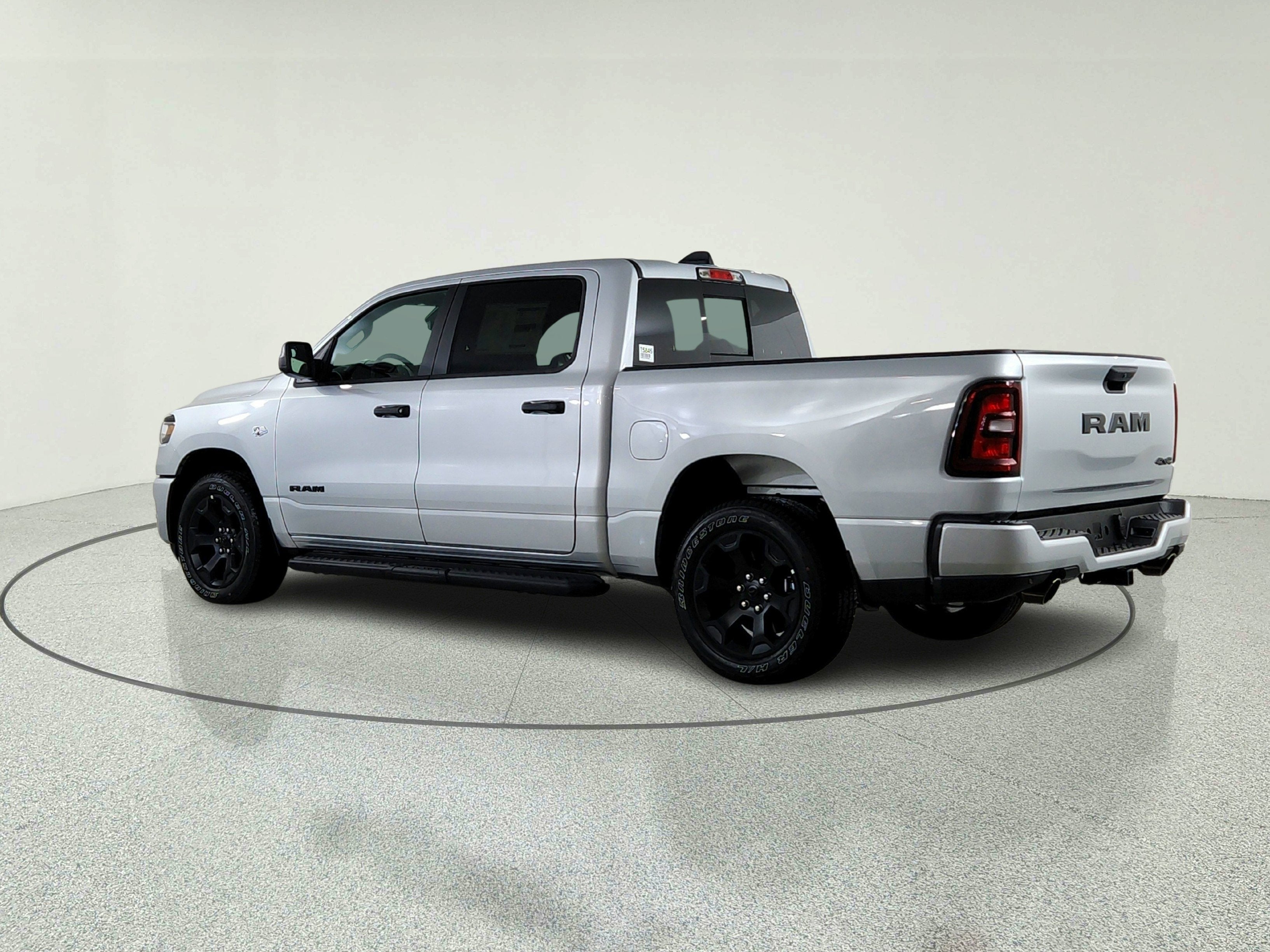 2026 RAM Ram 1500 RAM 1500 TRADESMAN CREW CAB 4X4 (144.5 IN WB 5 FT 7 IN BOX)