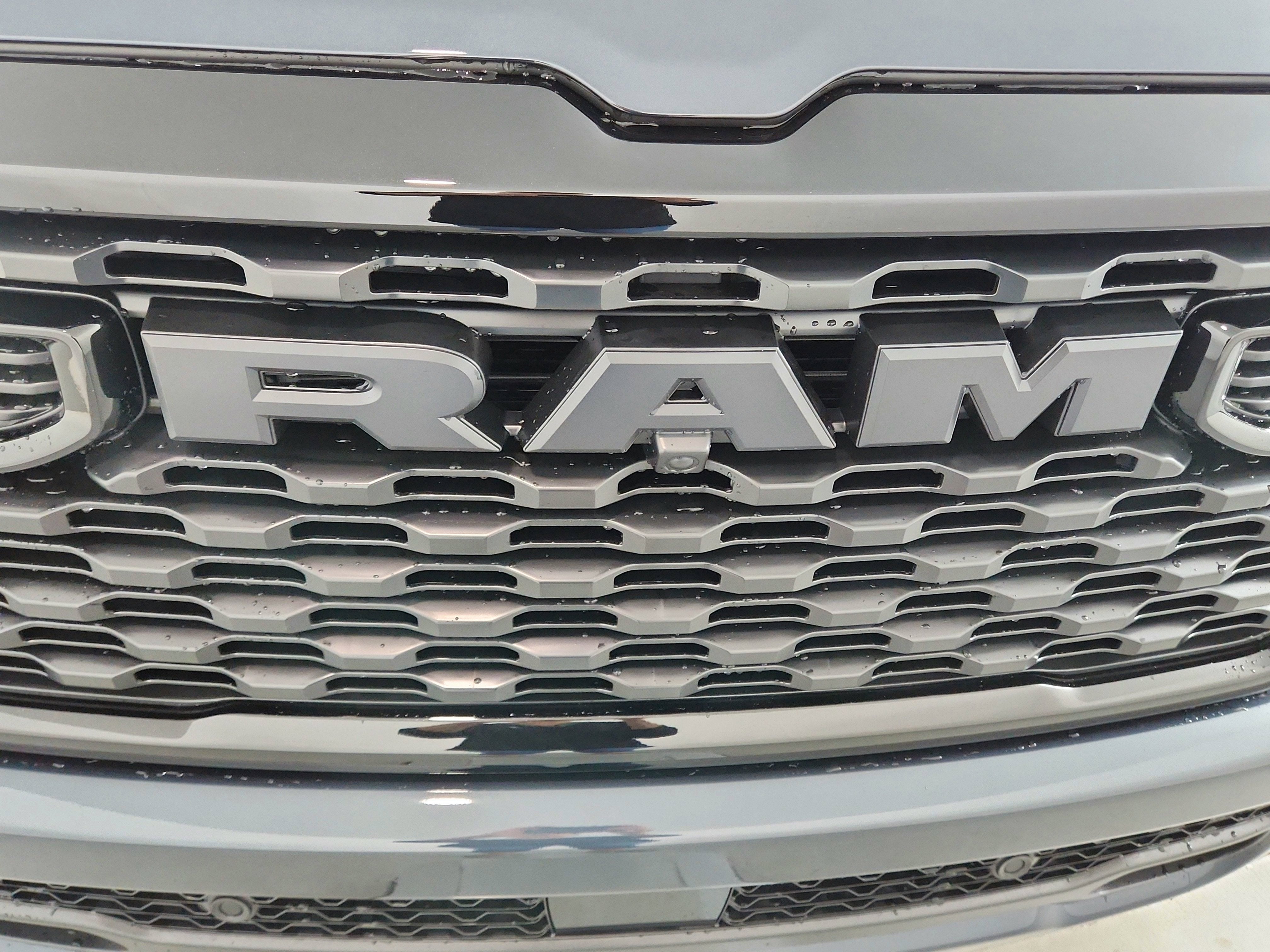 2026 RAM Ram 1500 RAM 1500 TRADESMAN CREW CAB 4X4 (144.5 IN WB 5 FT 7 IN BOX)