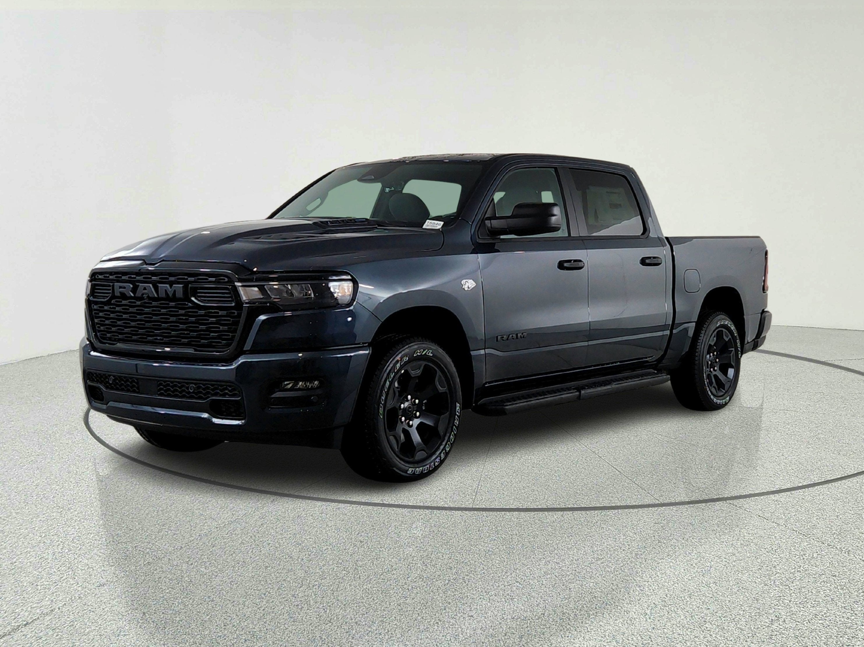2026 RAM Ram 1500 RAM 1500 TRADESMAN CREW CAB 4X4 (144.5 IN WB 5 FT 7 IN BOX)