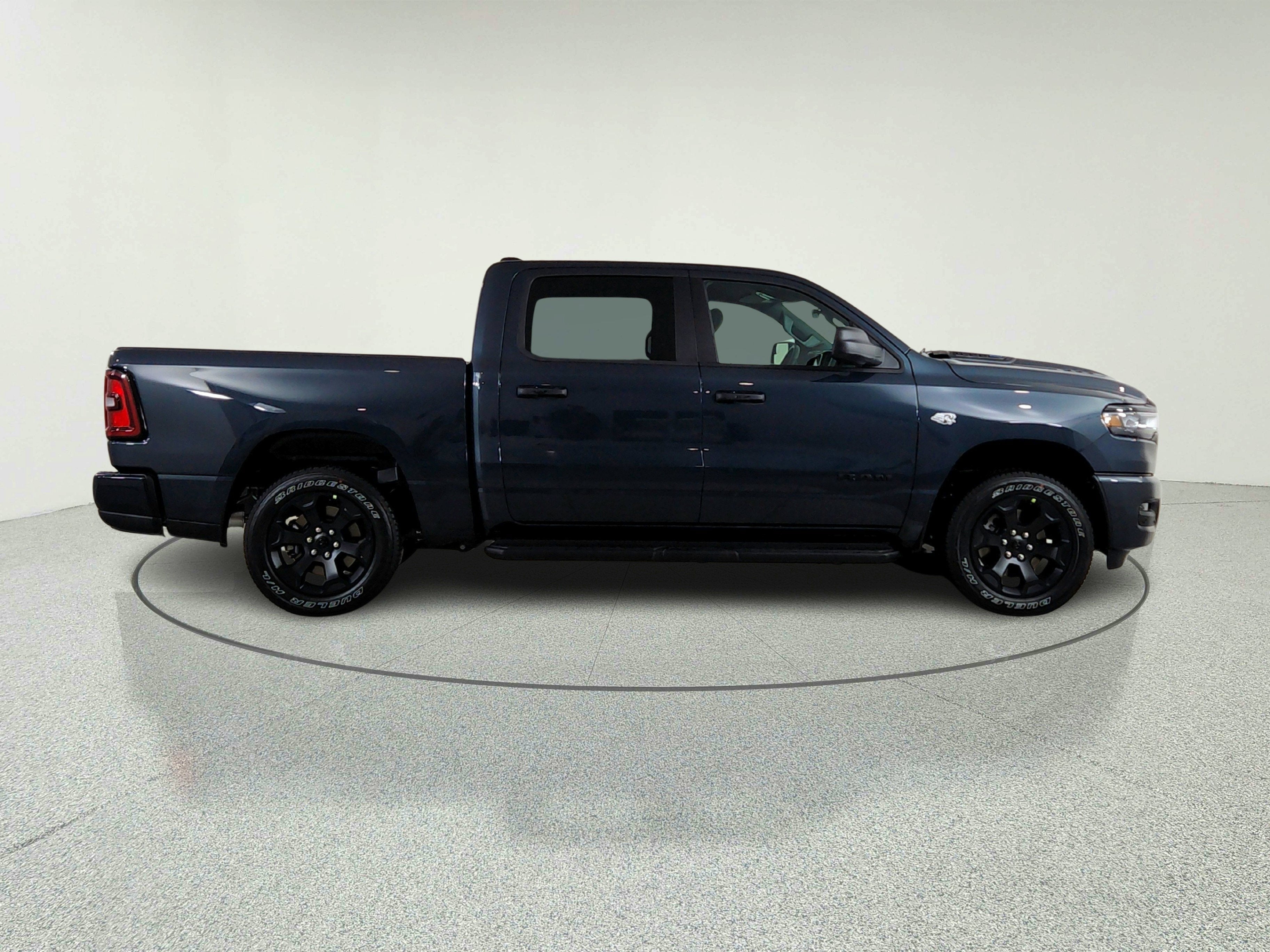 2026 RAM Ram 1500 RAM 1500 TRADESMAN CREW CAB 4X4 (144.5 IN WB 5 FT 7 IN BOX)