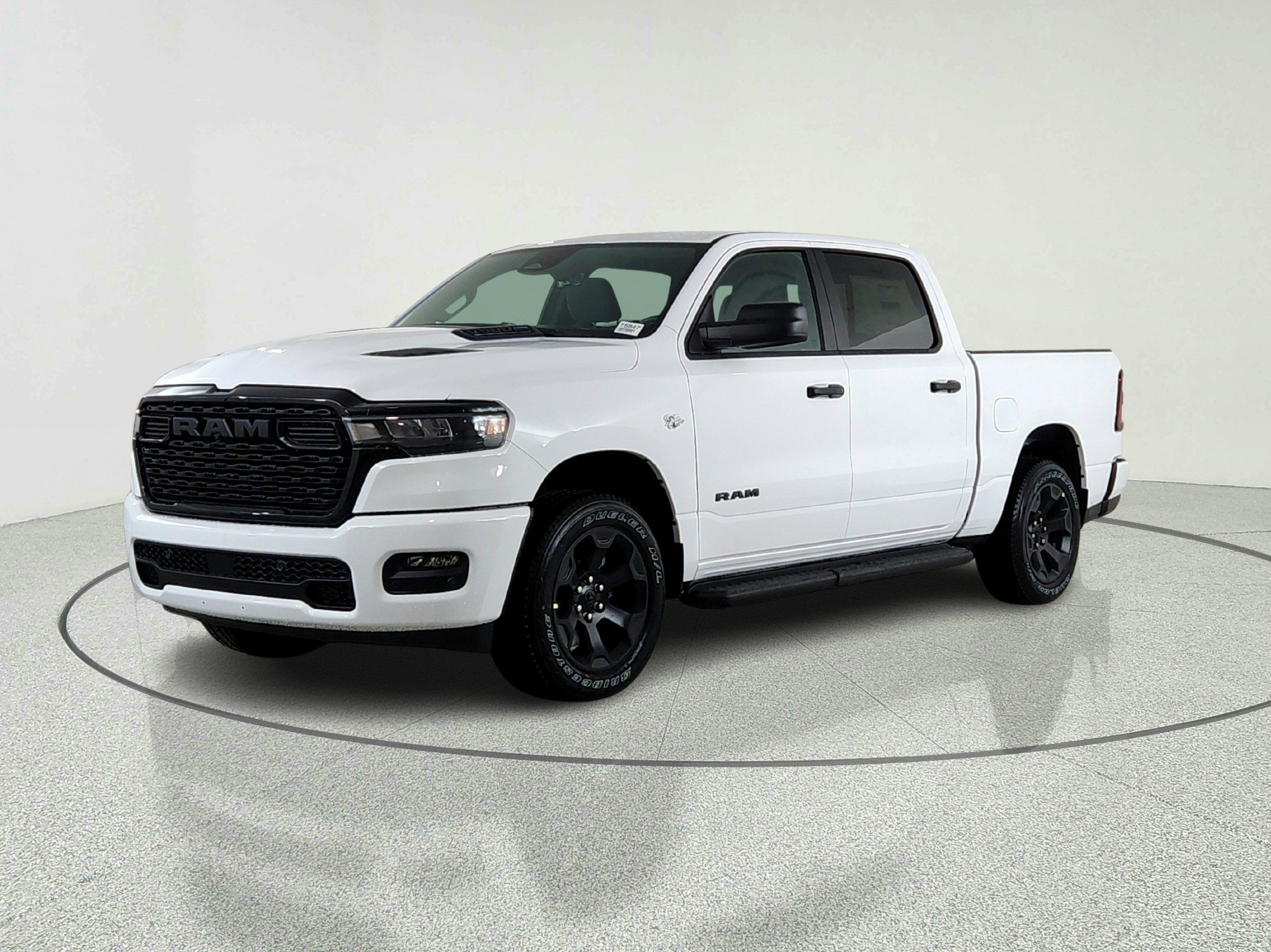 2026 RAM Ram 1500 RAM 1500 TRADESMAN CREW CAB 4X4 (144.5 IN WB 5 FT 7 IN BOX)