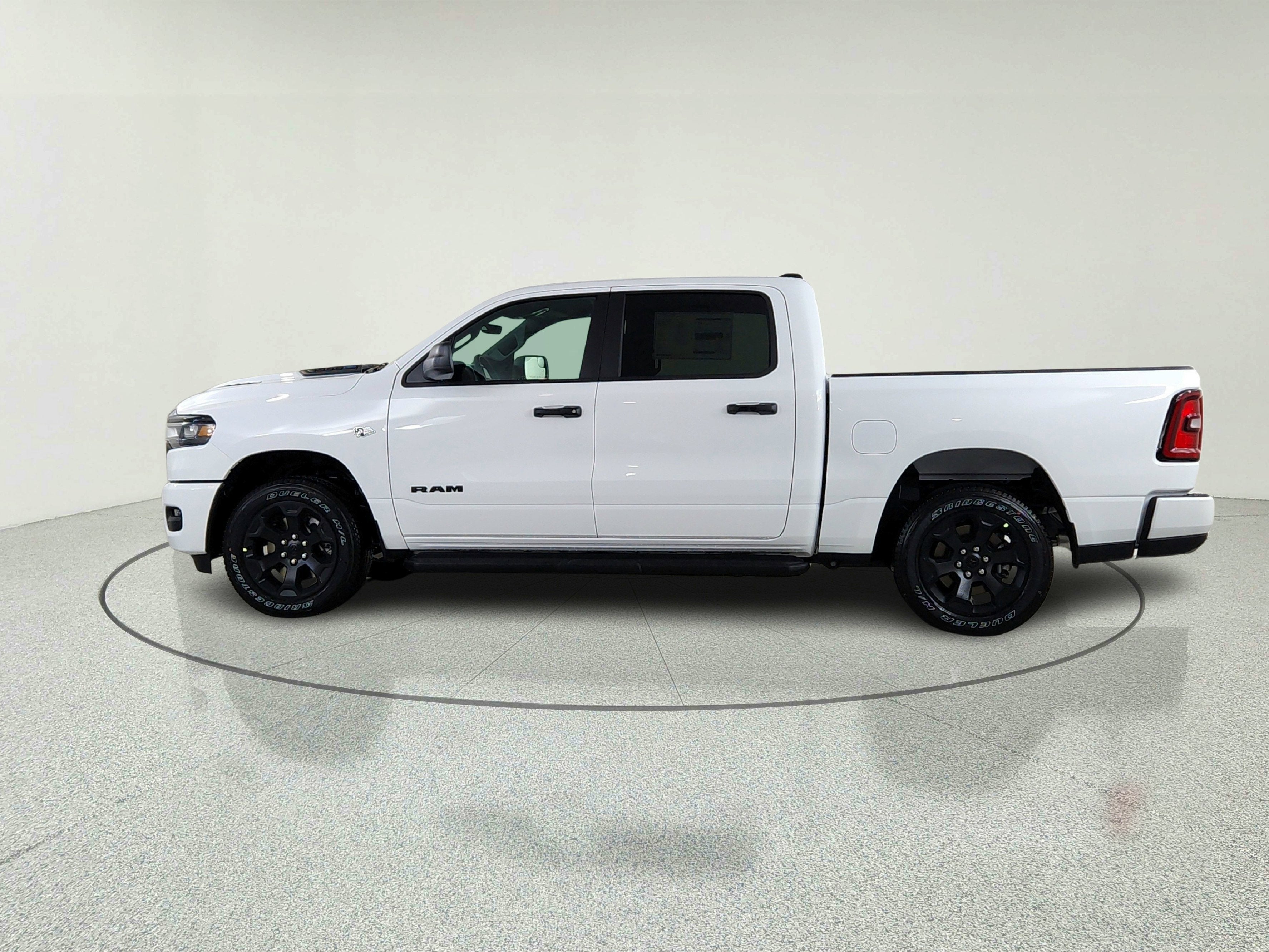 2026 RAM Ram 1500 RAM 1500 TRADESMAN CREW CAB 4X4 (144.5 IN WB 5 FT 7 IN BOX)