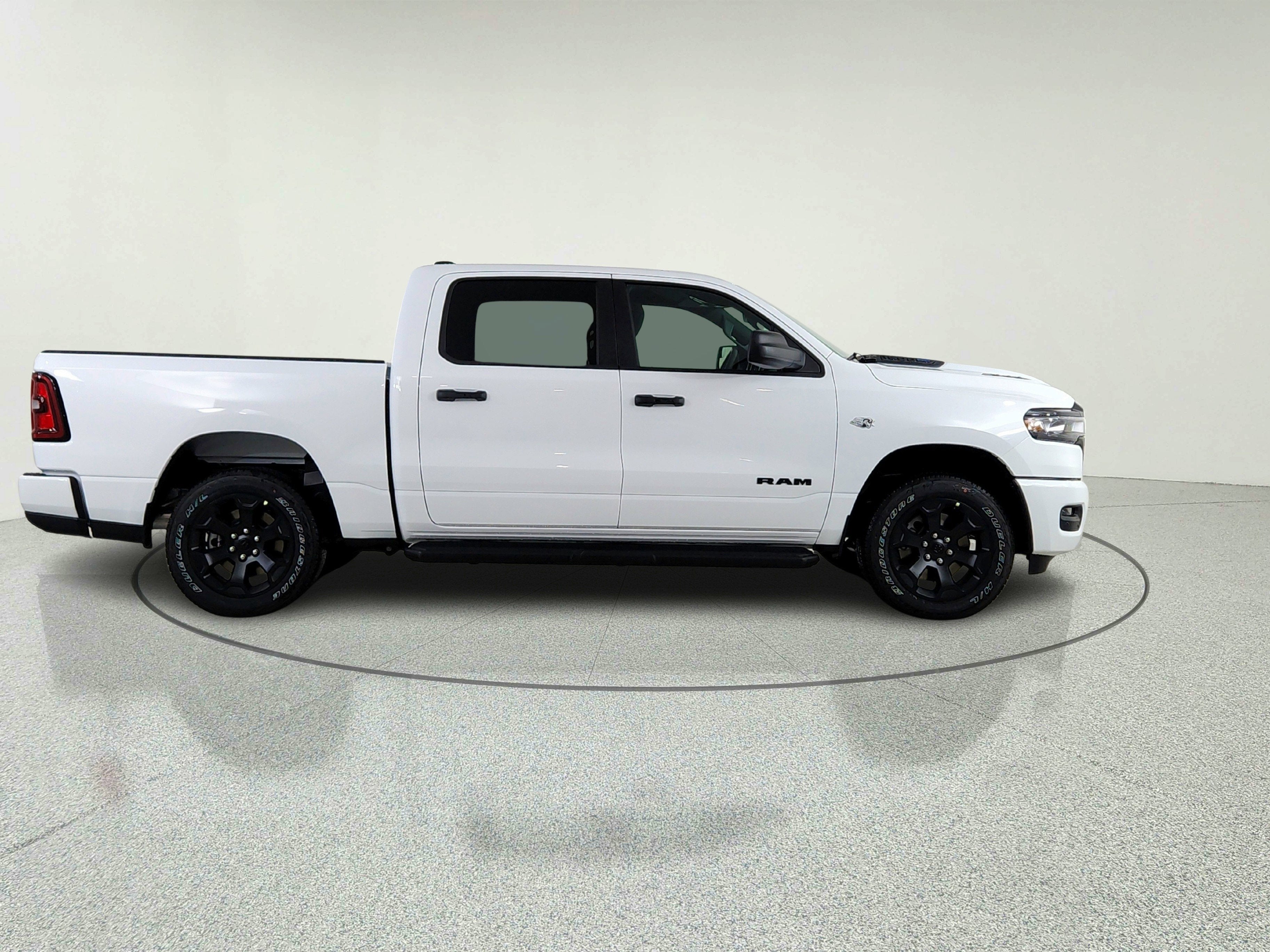 2026 RAM Ram 1500 RAM 1500 TRADESMAN CREW CAB 4X4 (144.5 IN WB 5 FT 7 IN BOX)