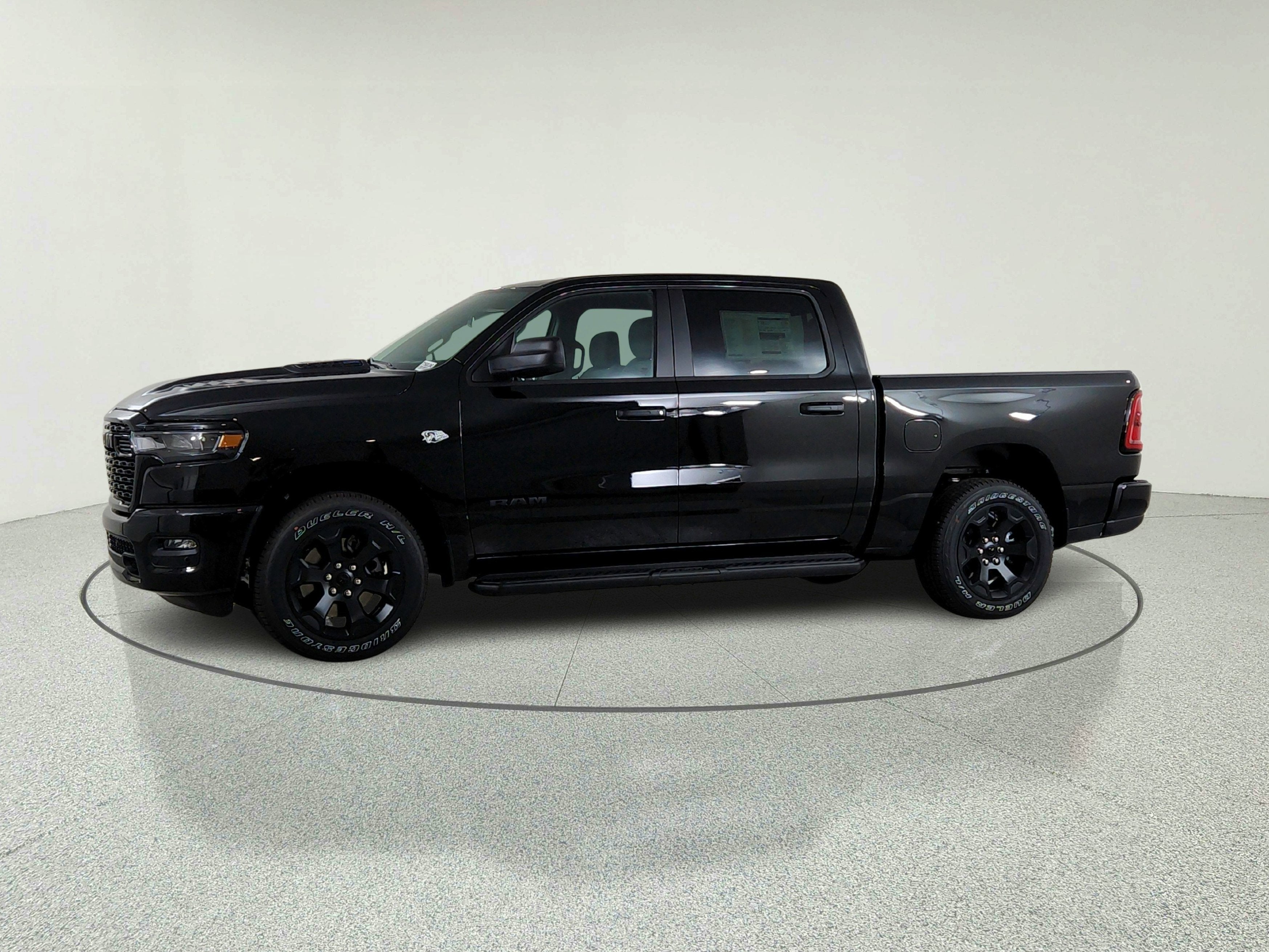 2026 RAM Ram 1500 RAM 1500 TRADESMAN CREW CAB 4X4 (144.5 IN WB 5 FT 7 IN BOX)