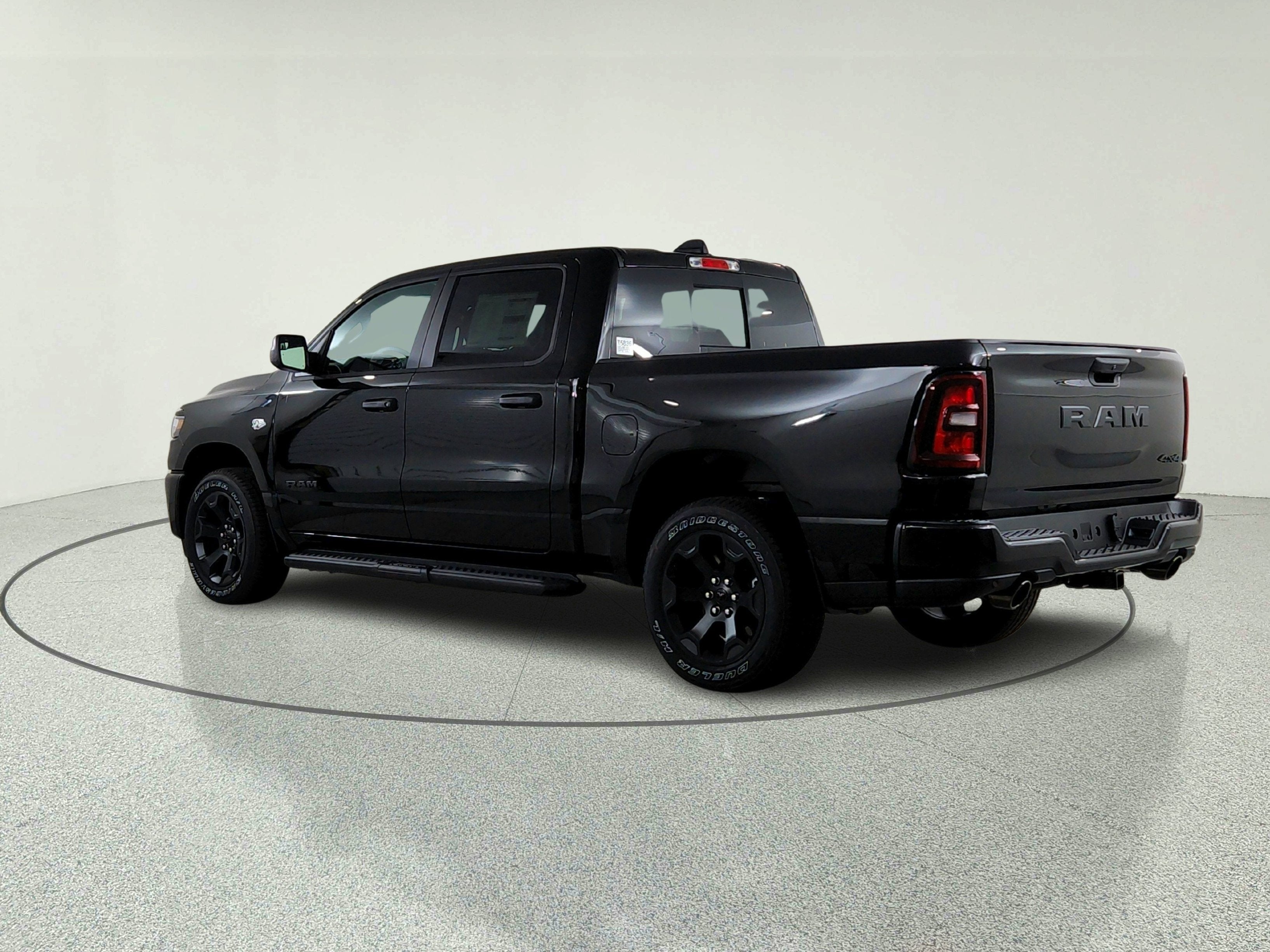 2026 RAM Ram 1500 RAM 1500 TRADESMAN CREW CAB 4X4 (144.5 IN WB 5 FT 7 IN BOX)