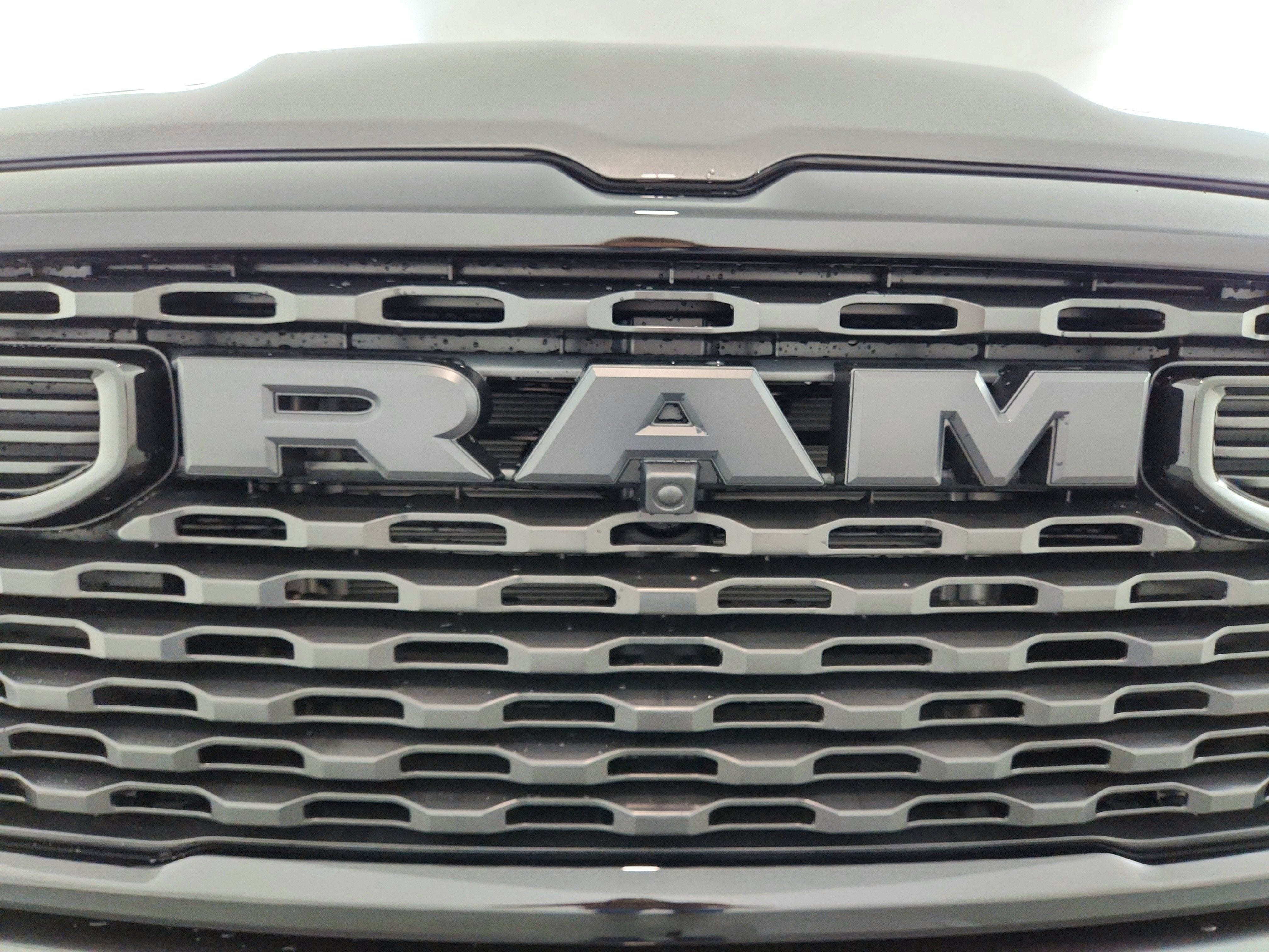 2026 RAM Ram 1500 RAM 1500 TRADESMAN CREW CAB 4X4 (144.5 IN WB 5 FT 7 IN BOX)