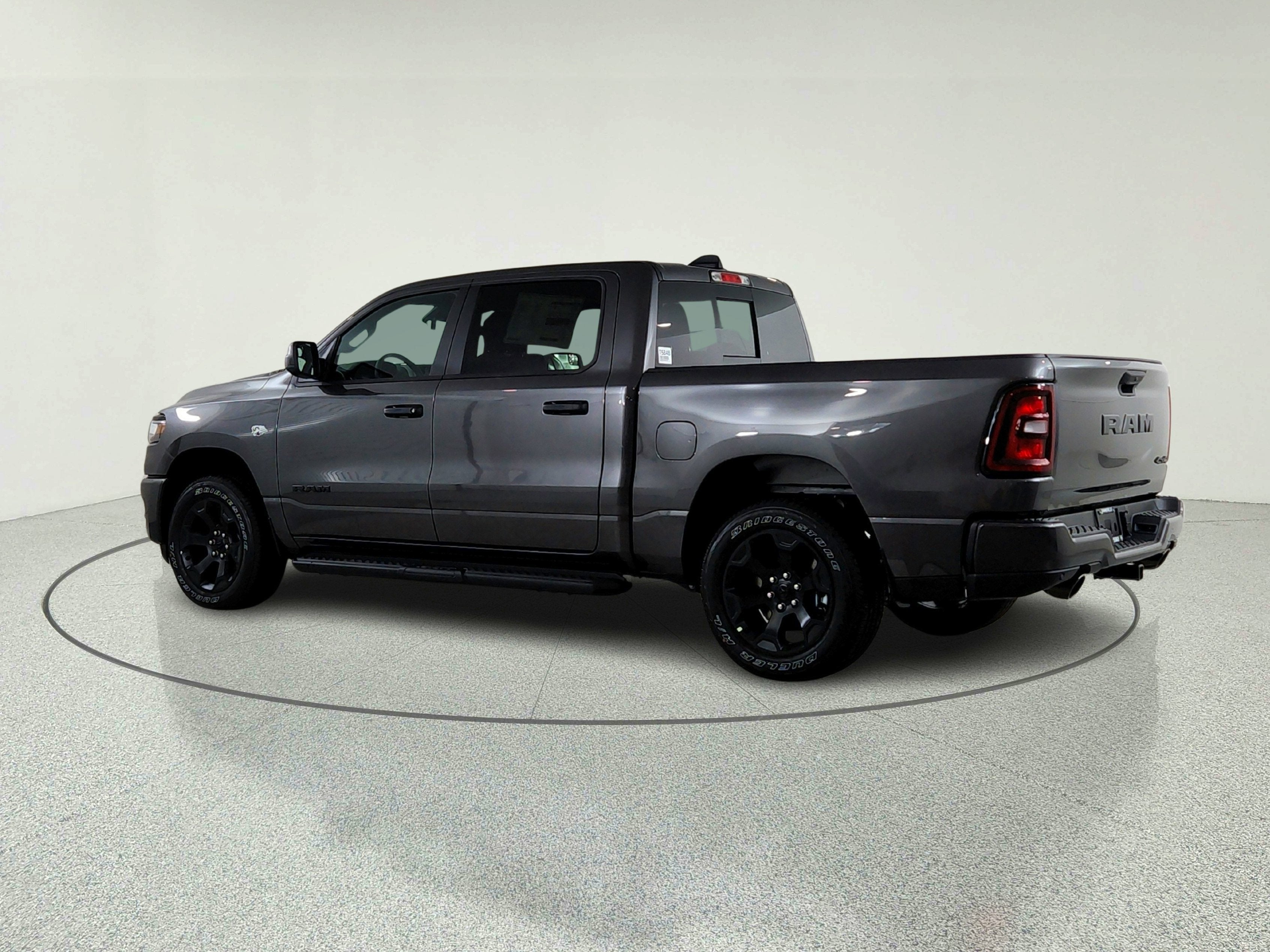 2026 RAM Ram 1500 RAM 1500 TRADESMAN CREW CAB 4X4 (144.5 IN WB 5 FT 7 IN BOX)