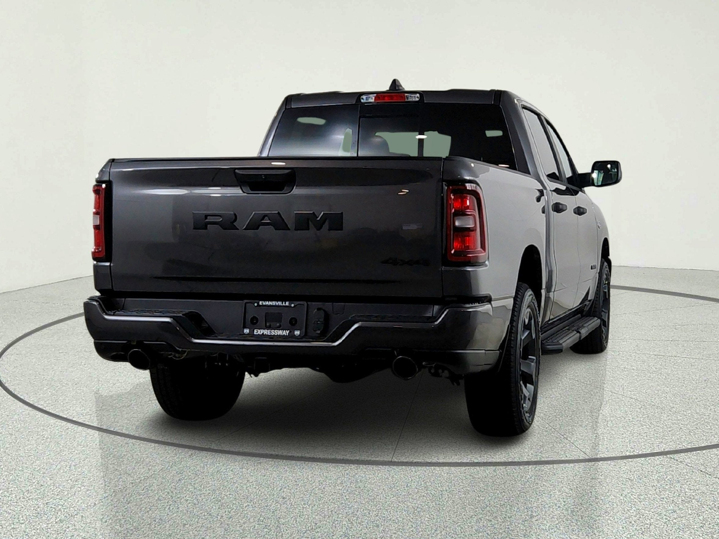 2026 RAM Ram 1500 RAM 1500 TRADESMAN CREW CAB 4X4 (144.5 IN WB 5 FT 7 IN BOX)