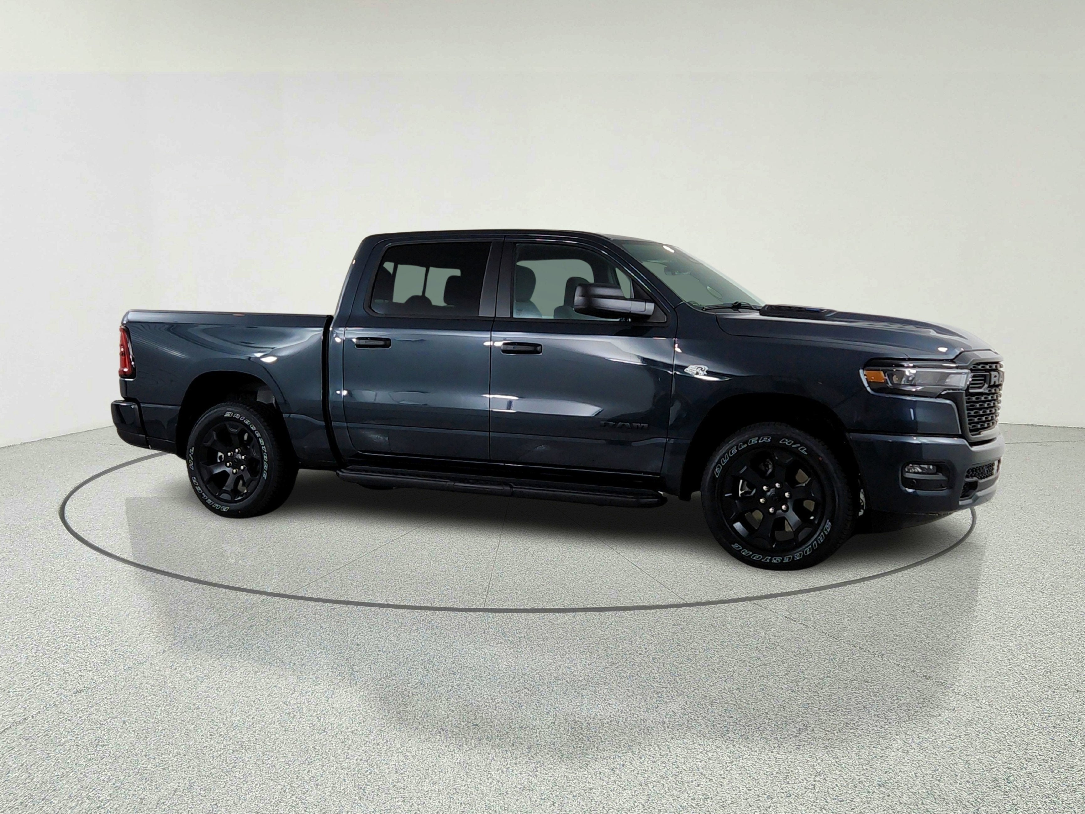 2026 RAM Ram 1500 RAM 1500 TRADESMAN CREW CAB 4X4 (144.5 IN WB 5 FT 7 IN BOX)
