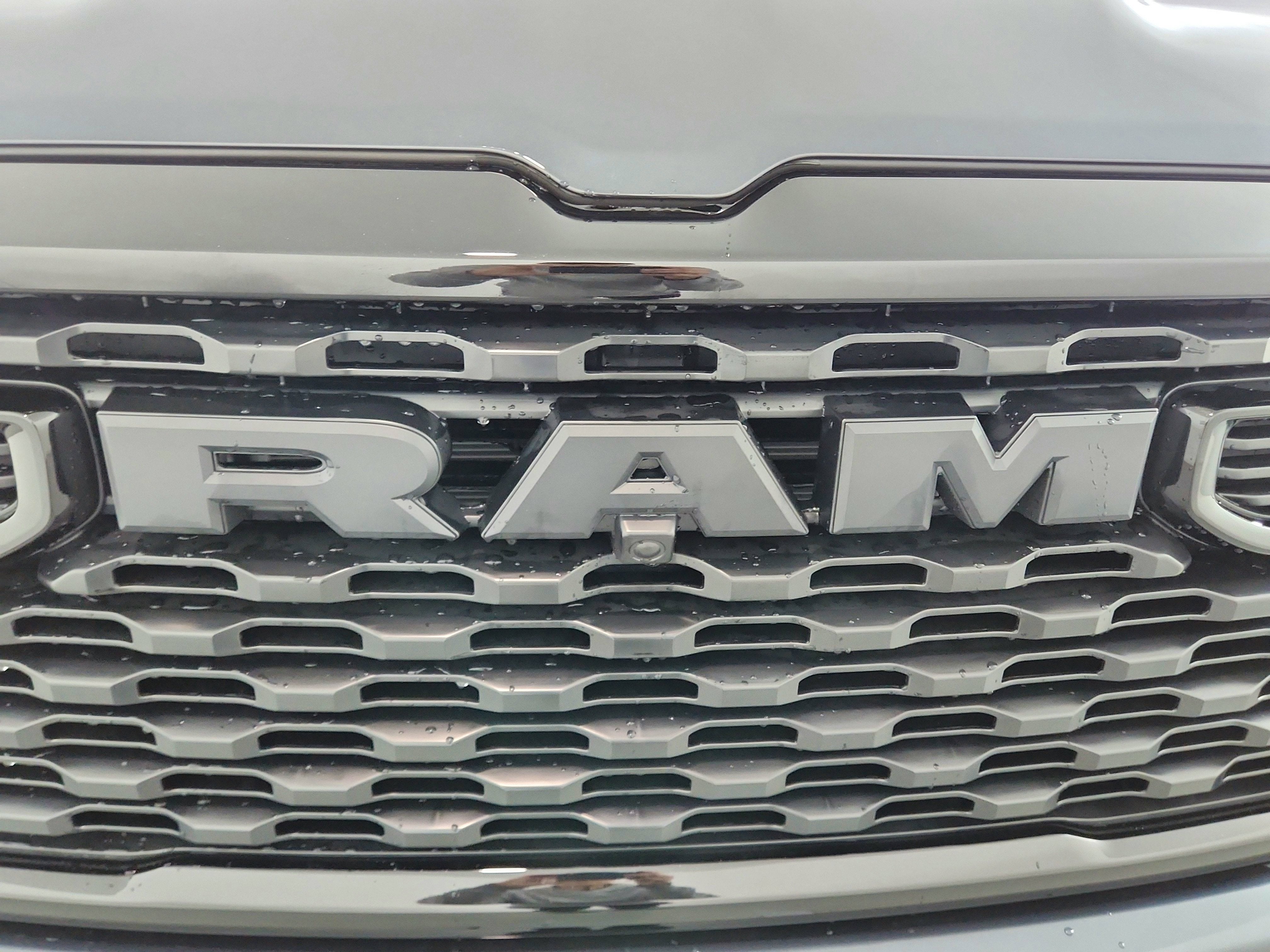 2026 RAM Ram 1500 RAM 1500 TRADESMAN CREW CAB 4X4 (144.5 IN WB 5 FT 7 IN BOX)