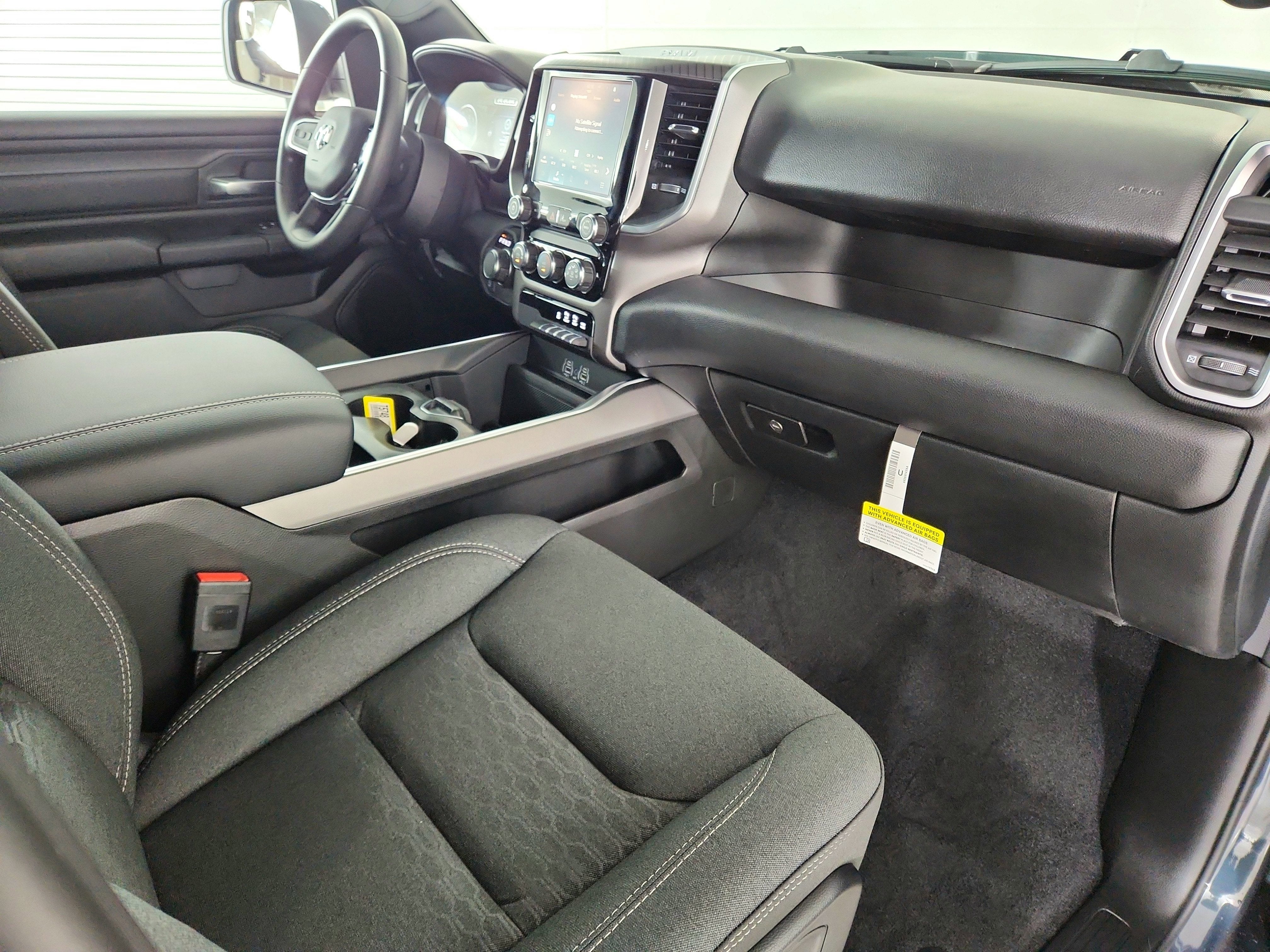 2026 RAM Ram 1500 RAM 1500 TRADESMAN CREW CAB 4X4 (144.5 IN WB 5 FT 7 IN BOX)