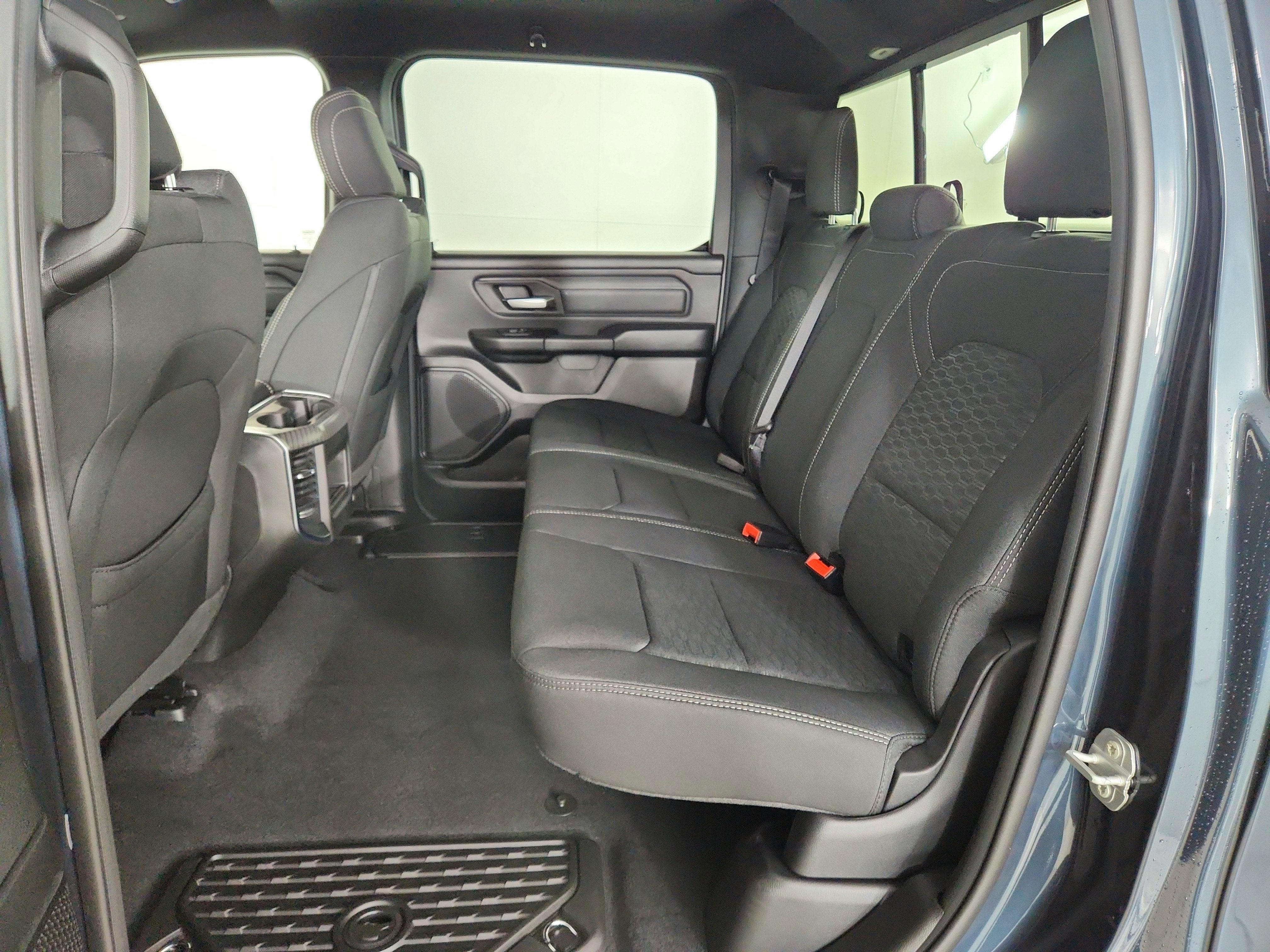 2026 RAM Ram 1500 RAM 1500 TRADESMAN CREW CAB 4X4 (144.5 IN WB 5 FT 7 IN BOX)