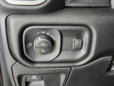 2026 RAM Ram 1500 RAM 1500 TRADESMAN CREW CAB 4X4 (144.5 IN WB 5 FT 7 IN BOX)