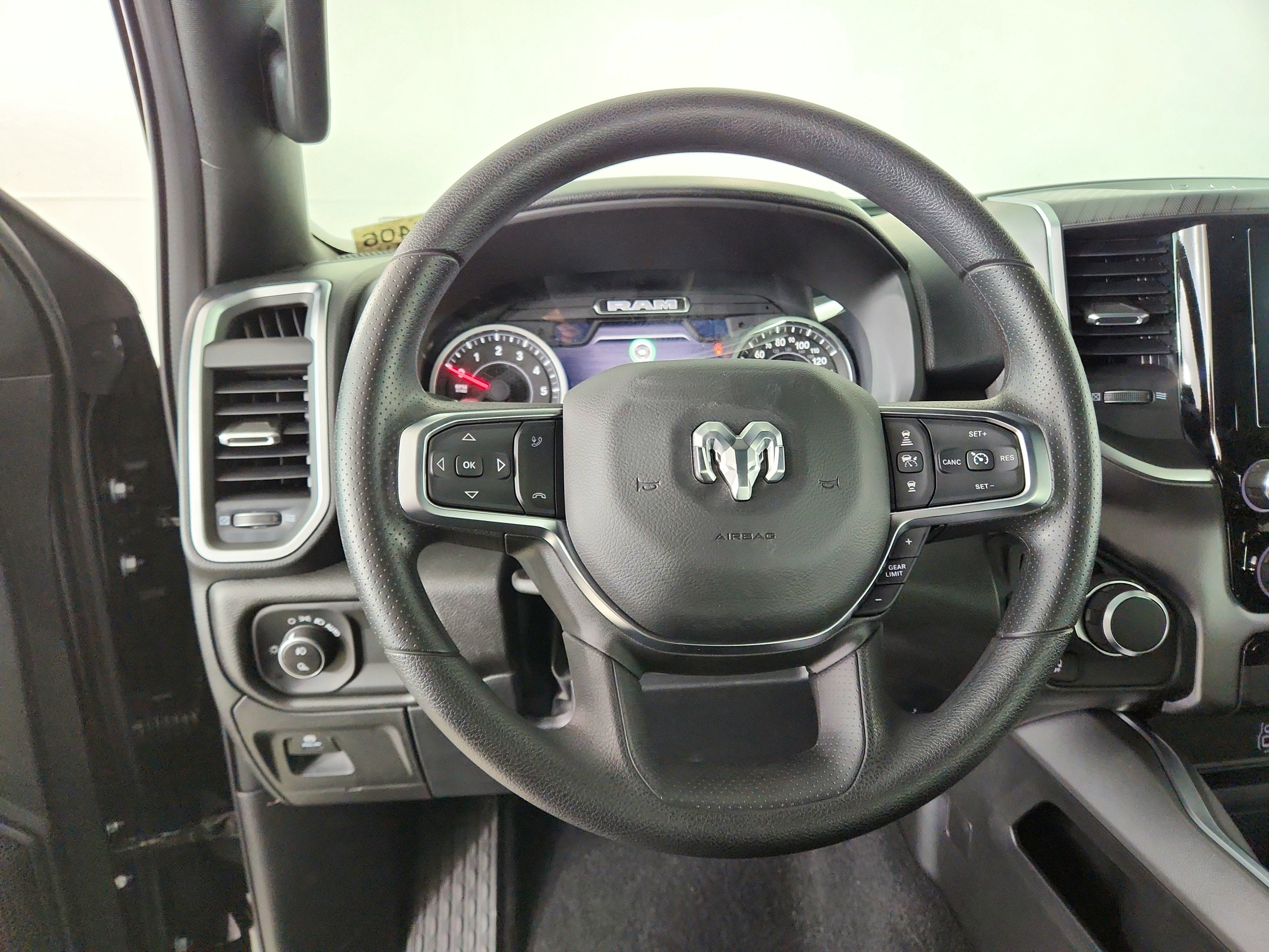 2026 RAM Ram 1500 RAM 1500 TRADESMAN CREW CAB 4X4 (144.5 IN WB 5 FT 7 IN BOX)