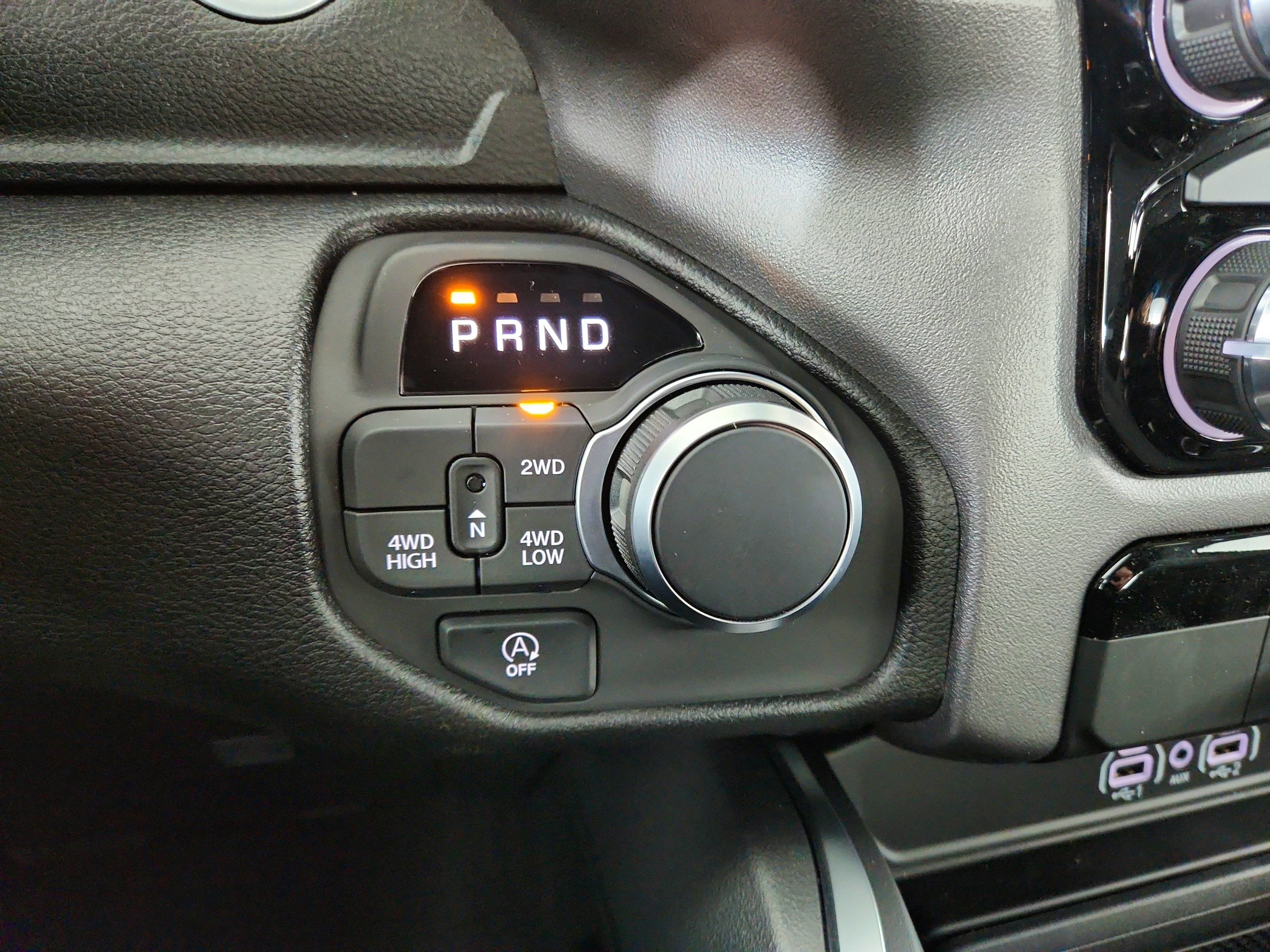 2026 RAM Ram 1500 RAM 1500 TRADESMAN CREW CAB 4X4 (144.5 IN WB 5 FT 7 IN BOX)