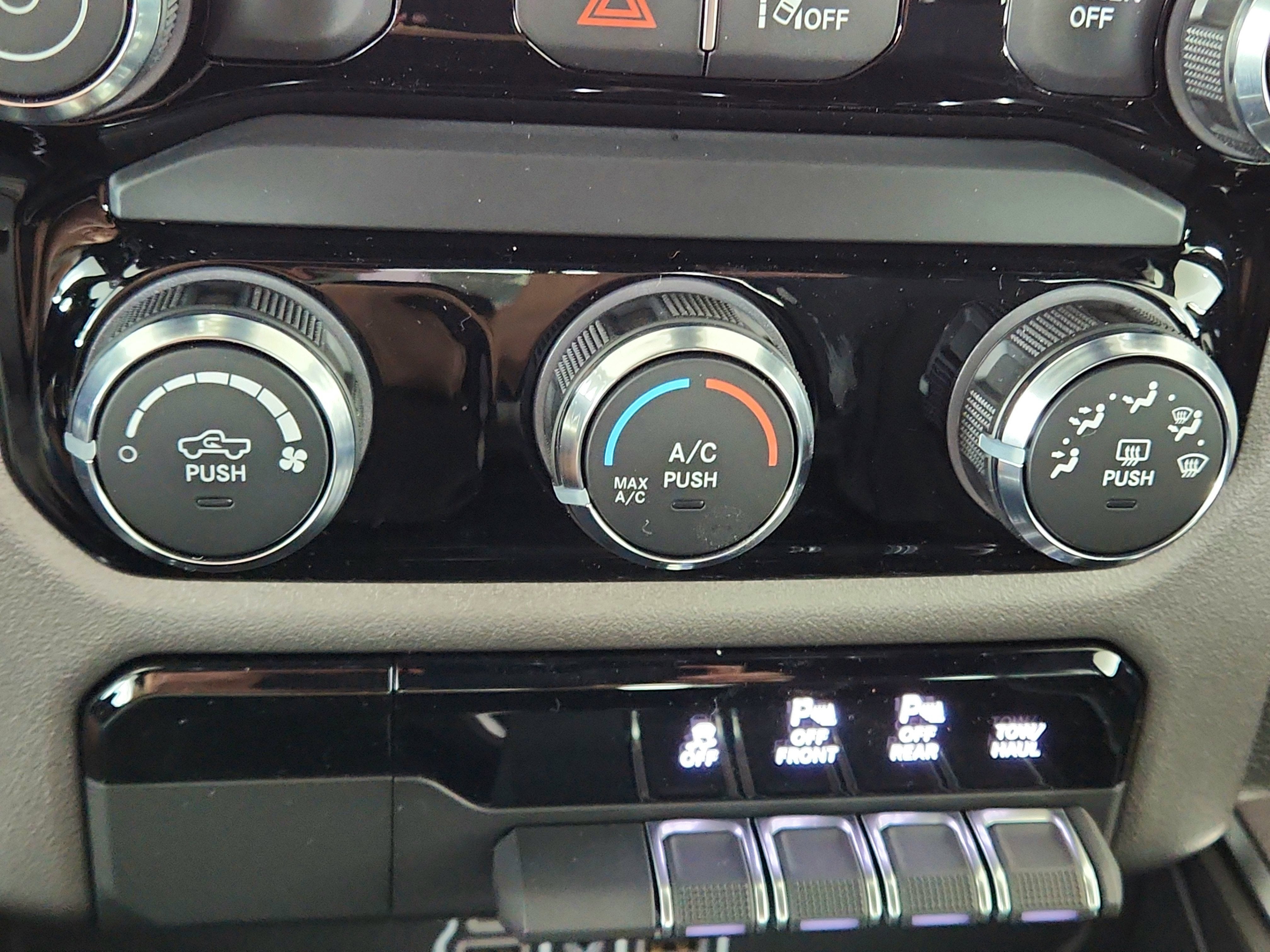 2026 RAM Ram 1500 RAM 1500 TRADESMAN CREW CAB 4X4 (144.5 IN WB 5 FT 7 IN BOX)
