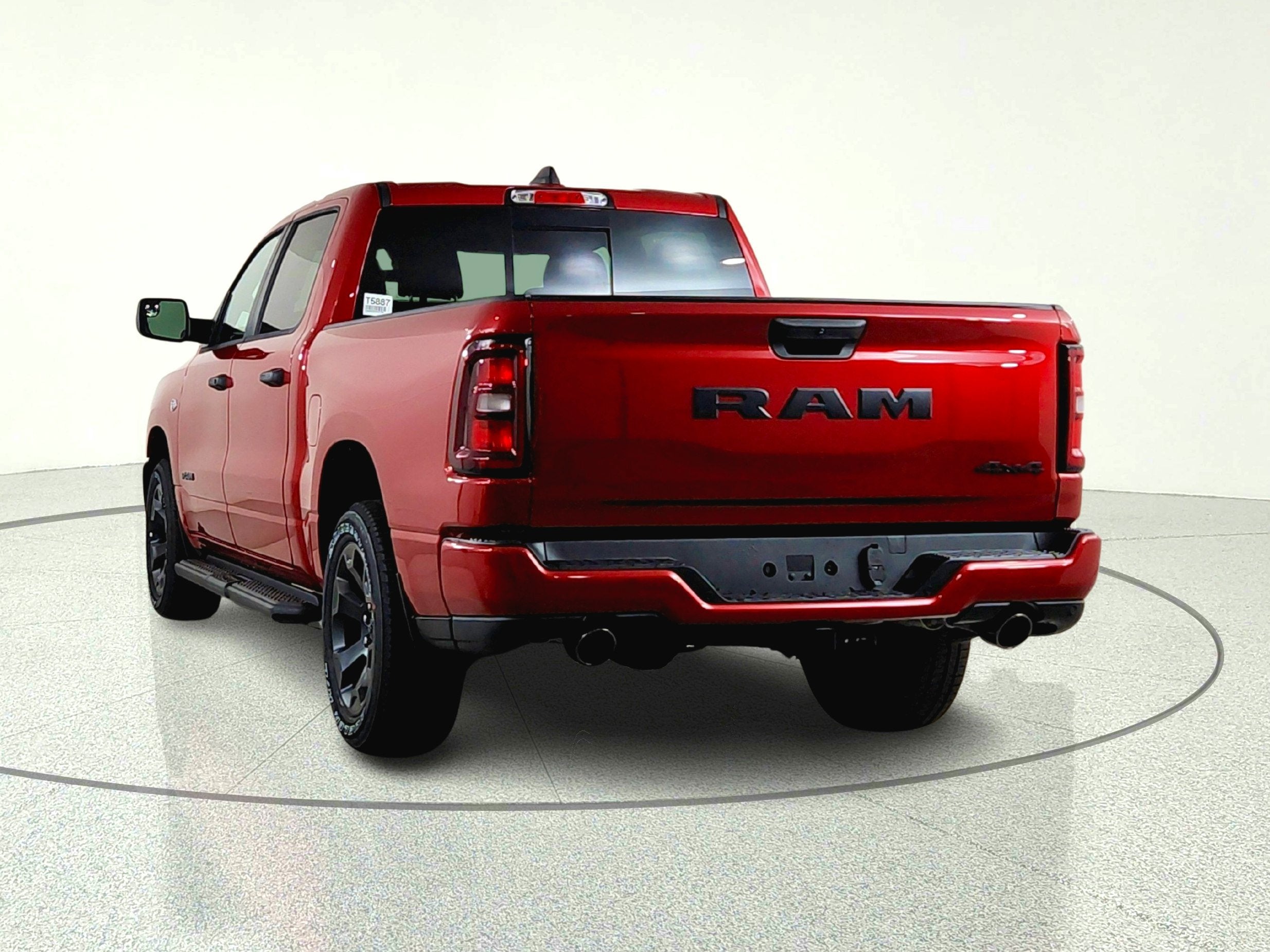 2026 RAM Ram 1500 RAM 1500 TRADESMAN CREW CAB 4X4 (144.5 IN WB 5 FT 7 IN BOX)