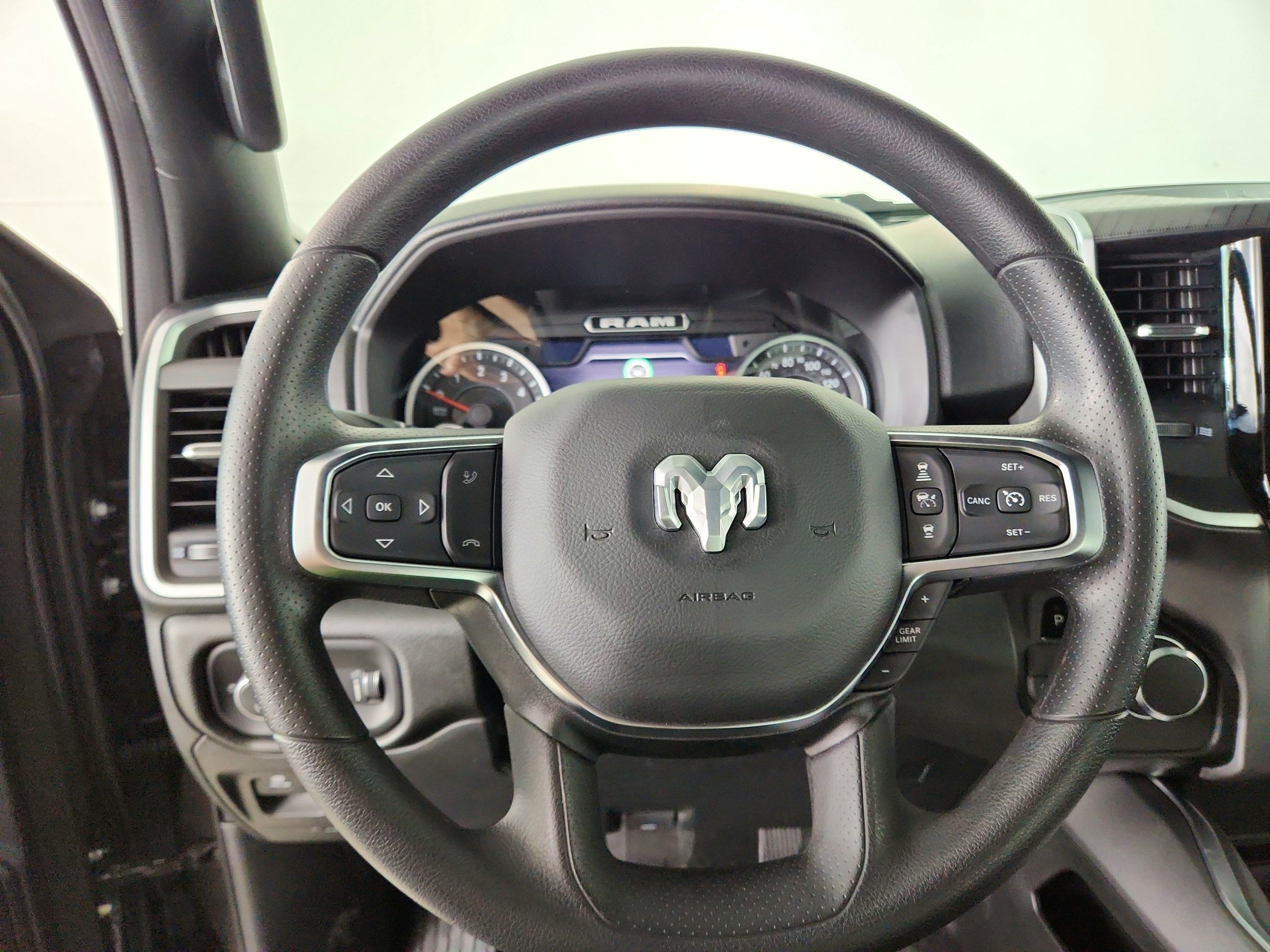 2026 RAM Ram 1500 RAM 1500 TRADESMAN CREW CAB 4X4 (144.5 IN WB 5 FT 7 IN BOX)