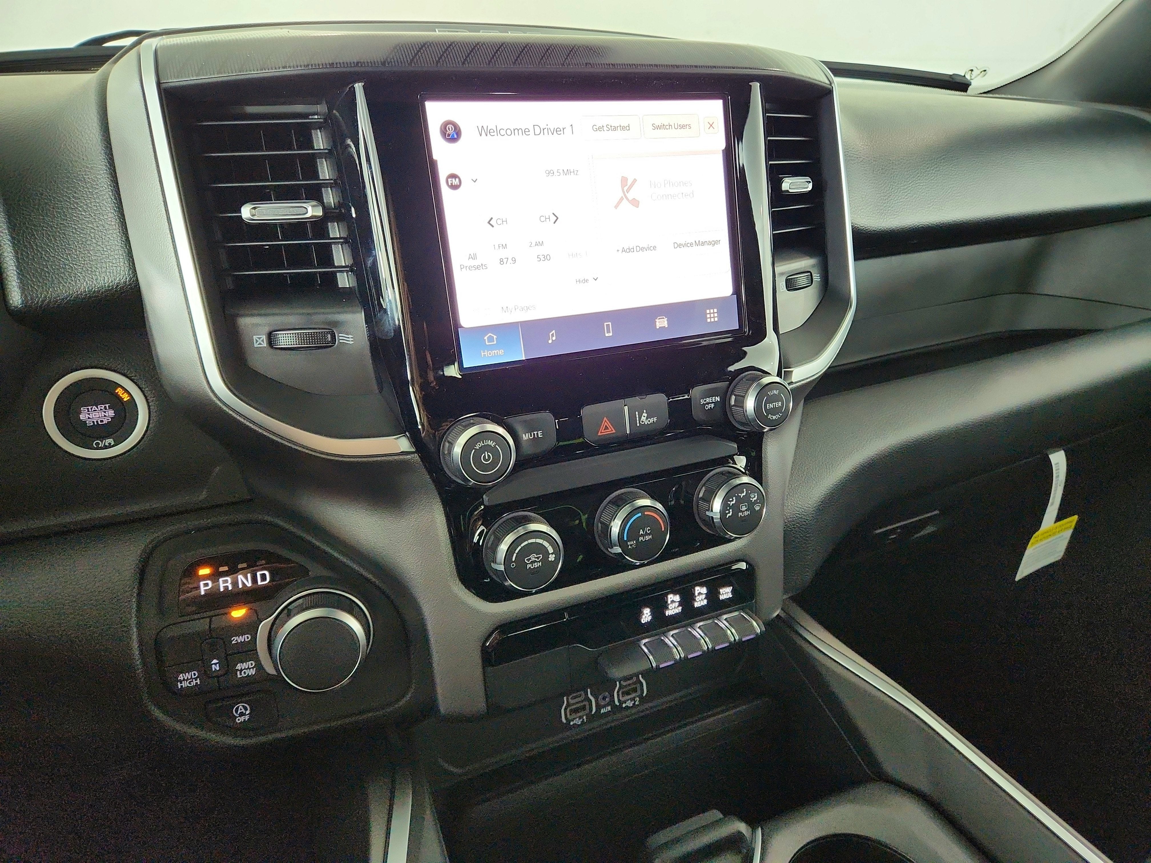 2026 RAM Ram 1500 RAM 1500 TRADESMAN CREW CAB 4X4 (144.5 IN WB 5 FT 7 IN BOX)