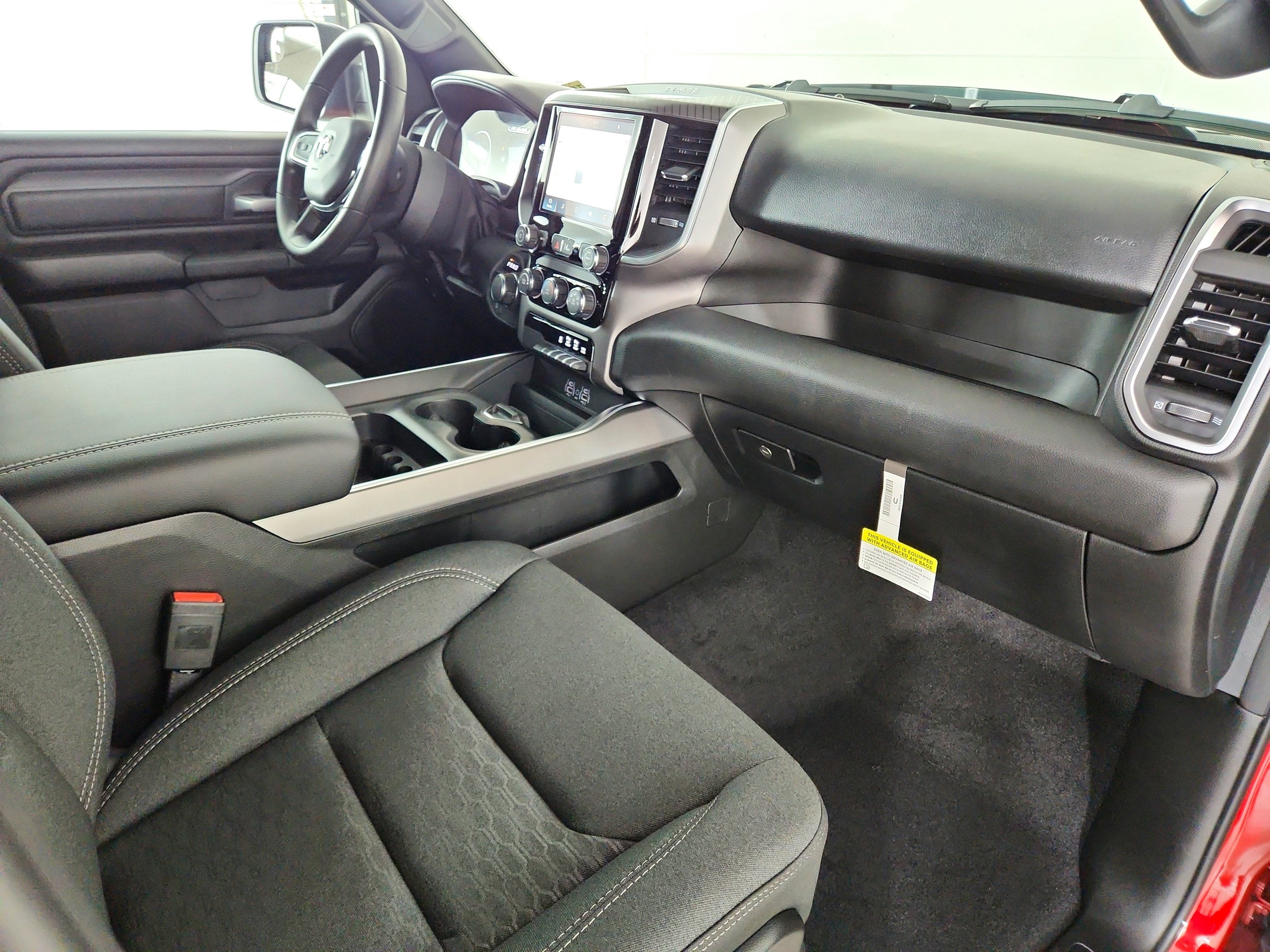 2026 RAM Ram 1500 RAM 1500 TRADESMAN CREW CAB 4X4 (144.5 IN WB 5 FT 7 IN BOX)