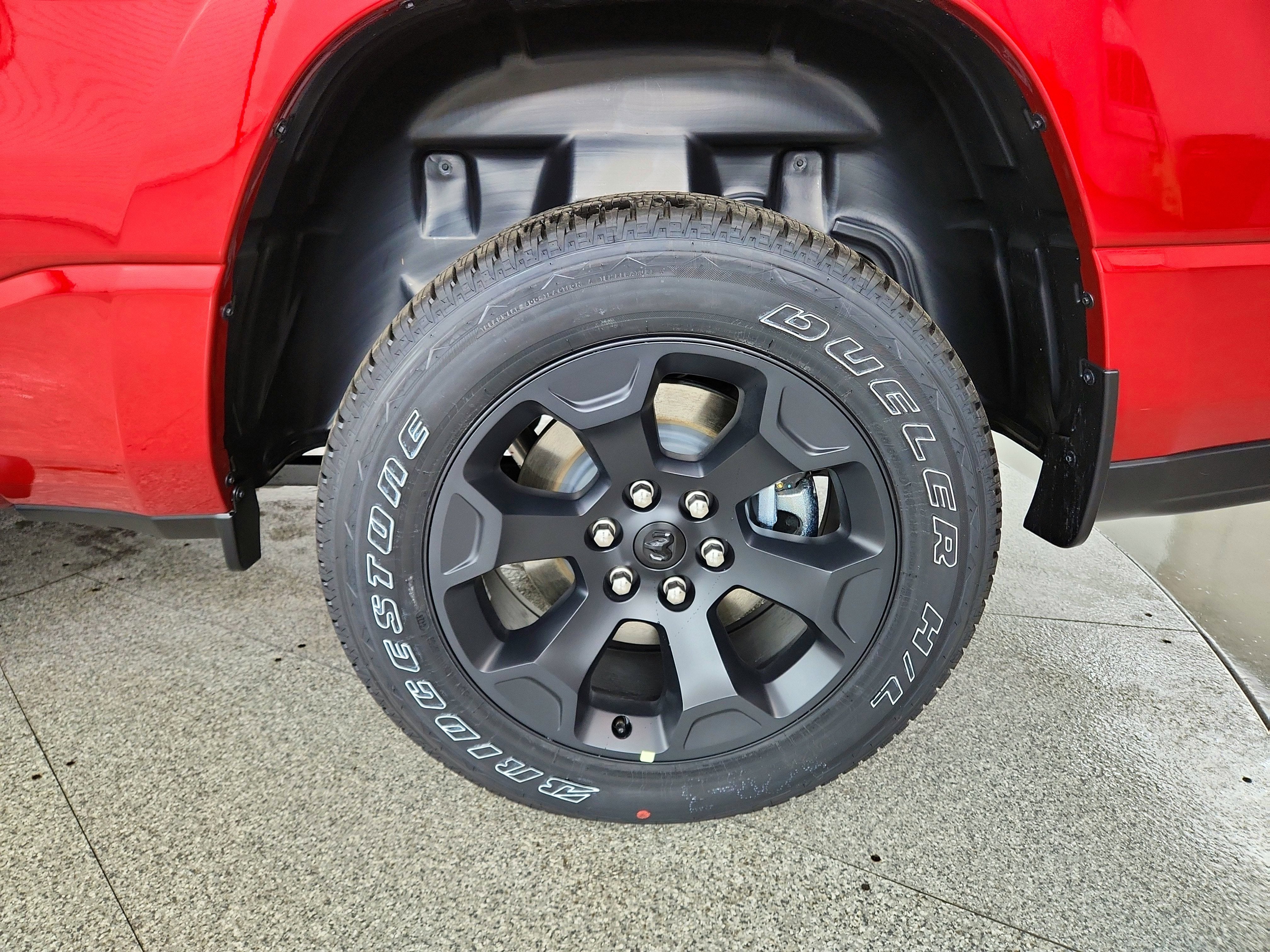 2026 RAM Ram 1500 RAM 1500 TRADESMAN CREW CAB 4X4 (144.5 IN WB 5 FT 7 IN BOX)