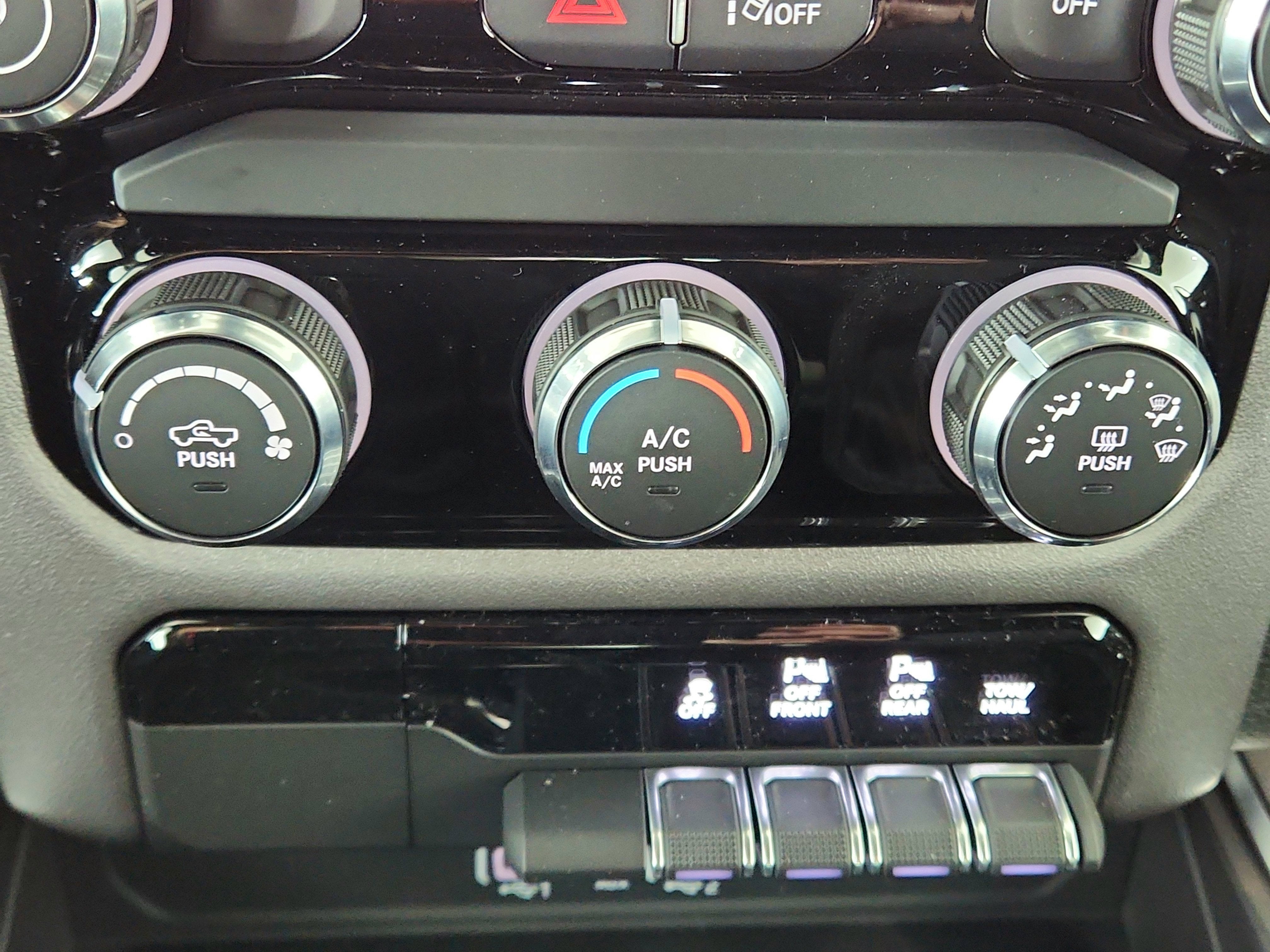 2026 RAM Ram 1500 RAM 1500 TRADESMAN CREW CAB 4X4 (144.5 IN WB 5 FT 7 IN BOX)