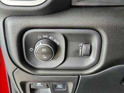 2026 RAM Ram 1500 RAM 1500 TRADESMAN CREW CAB 4X4 (144.5 IN WB 5 FT 7 IN BOX)