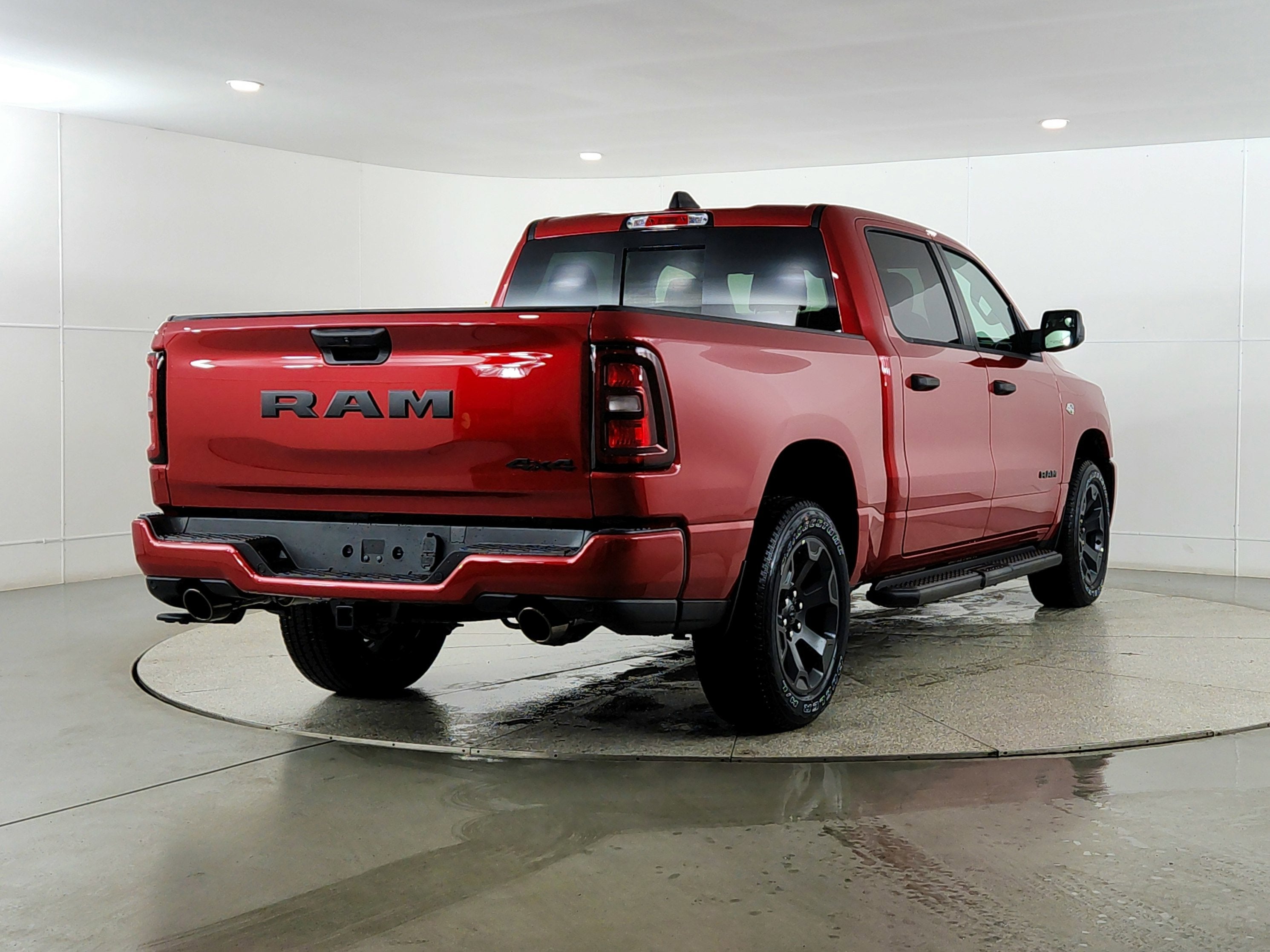 2026 RAM Ram 1500 RAM 1500 TRADESMAN CREW CAB 4X4 (144.5 IN WB 5 FT 7 IN BOX)