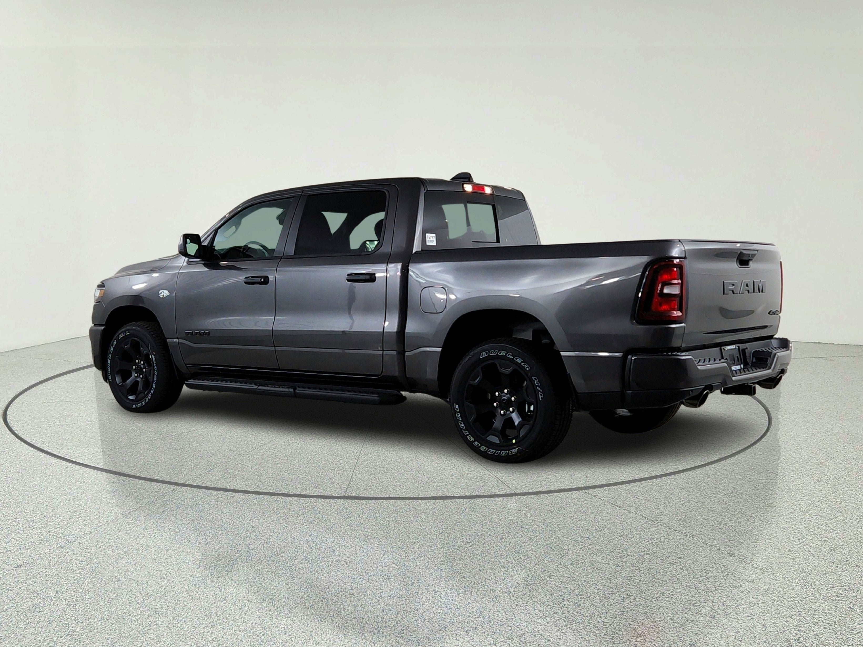 2026 RAM Ram 1500 RAM 1500 TRADESMAN CREW CAB 4X4 (144.5 IN WB 5 FT 7 IN BOX)
